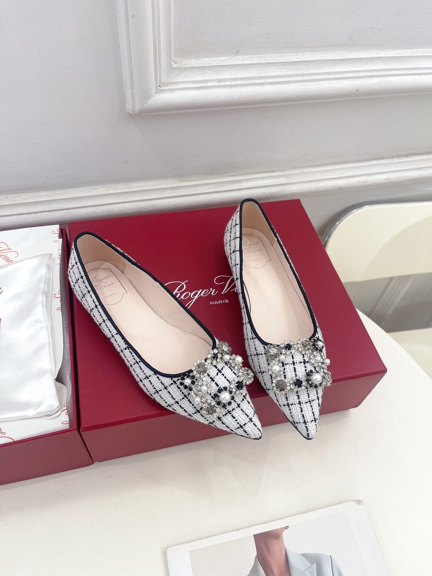 EFFLORESCENCE BALLERINAS IN WHITE TWEED WITH FINE BLACK STRIPES EMBELLISHED CRYSTALS - 35