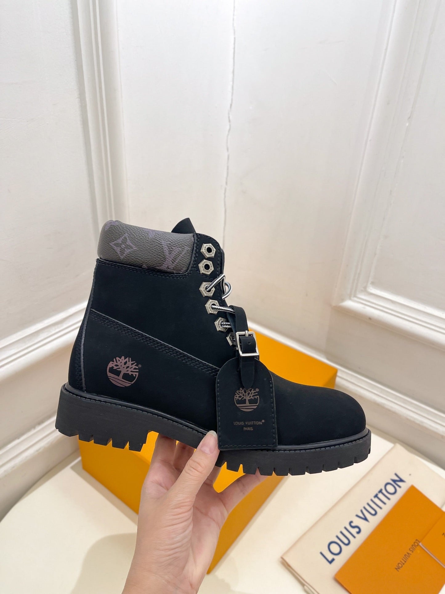 LV X TIMBERLAND MARTIN BOOT IN BLACK SUEDE - 35