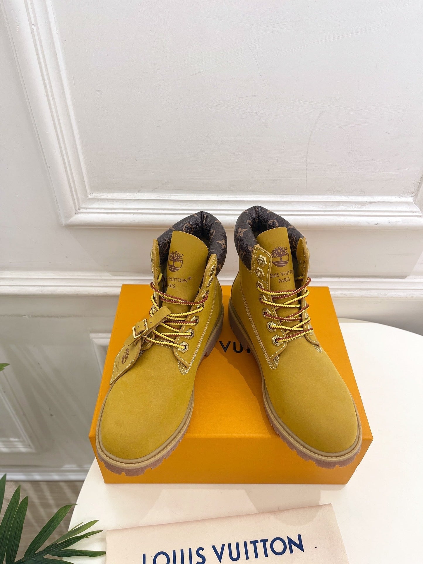 LV X TIMBERLAND MARTIN BOOT IN PEANUT BROWN SUEDE - 35