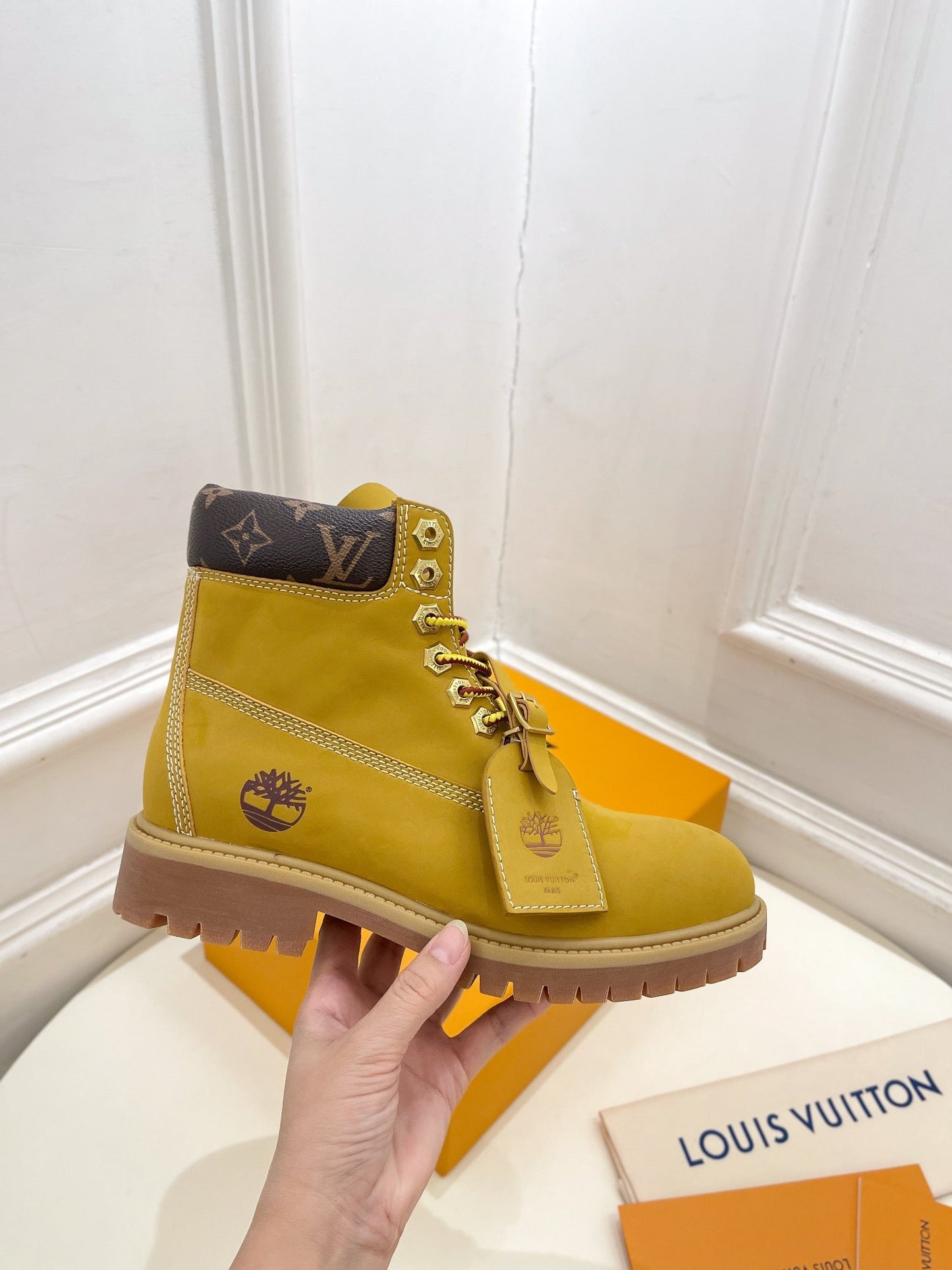 LV X TIMBERLAND MARTIN BOOT IN PEANUT BROWN SUEDE - 35