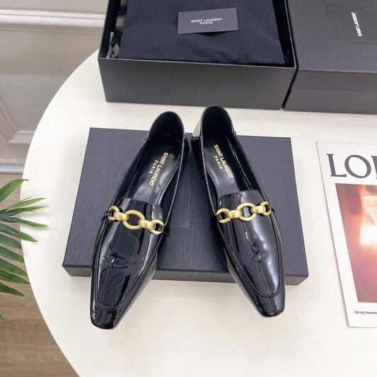 FLAT LOAFERS WITH GOLD CHAIN IN BLACK GLOSSY CALFSKIN - 35