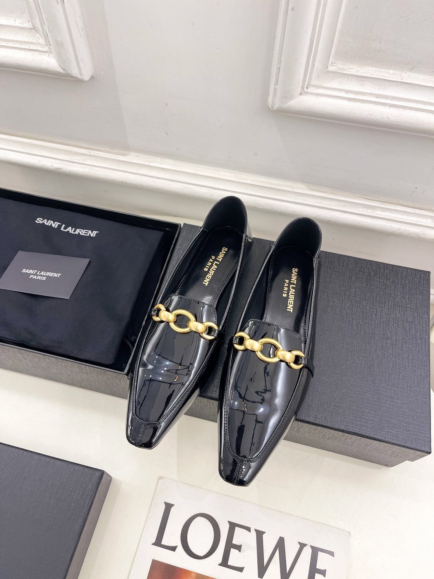 FLAT LOAFERS WITH GOLD CHAIN IN BLACK GLOSSY CALFSKIN - 35