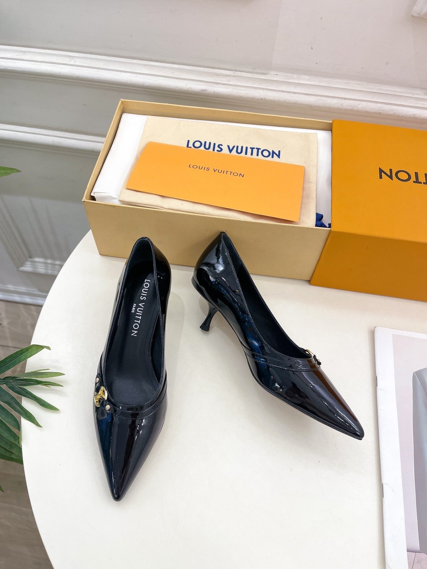 6AM HIGH PUMP 5 CM IN BLACK PATENT CALFSKIN - 35