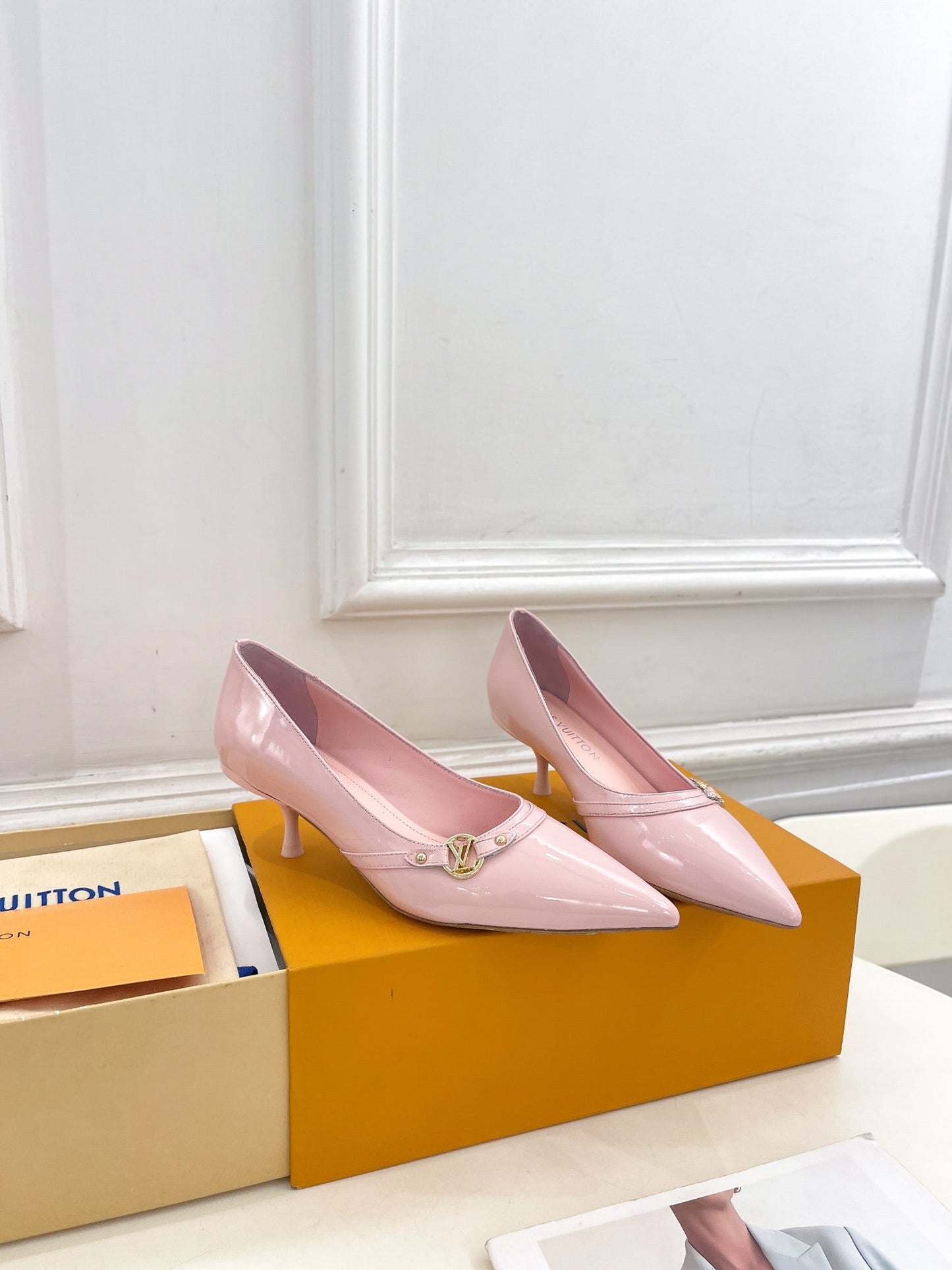 6AM HIGH PUMP 5 CM IN BABY PINK CALFSKIN - 35