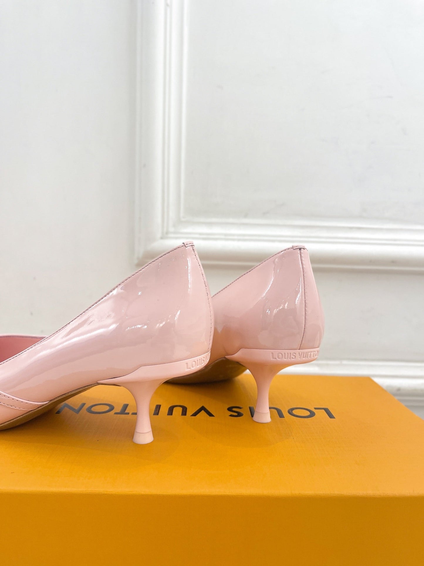 6AM HIGH PUMP 5 CM IN BABY PINK CALFSKIN - 35