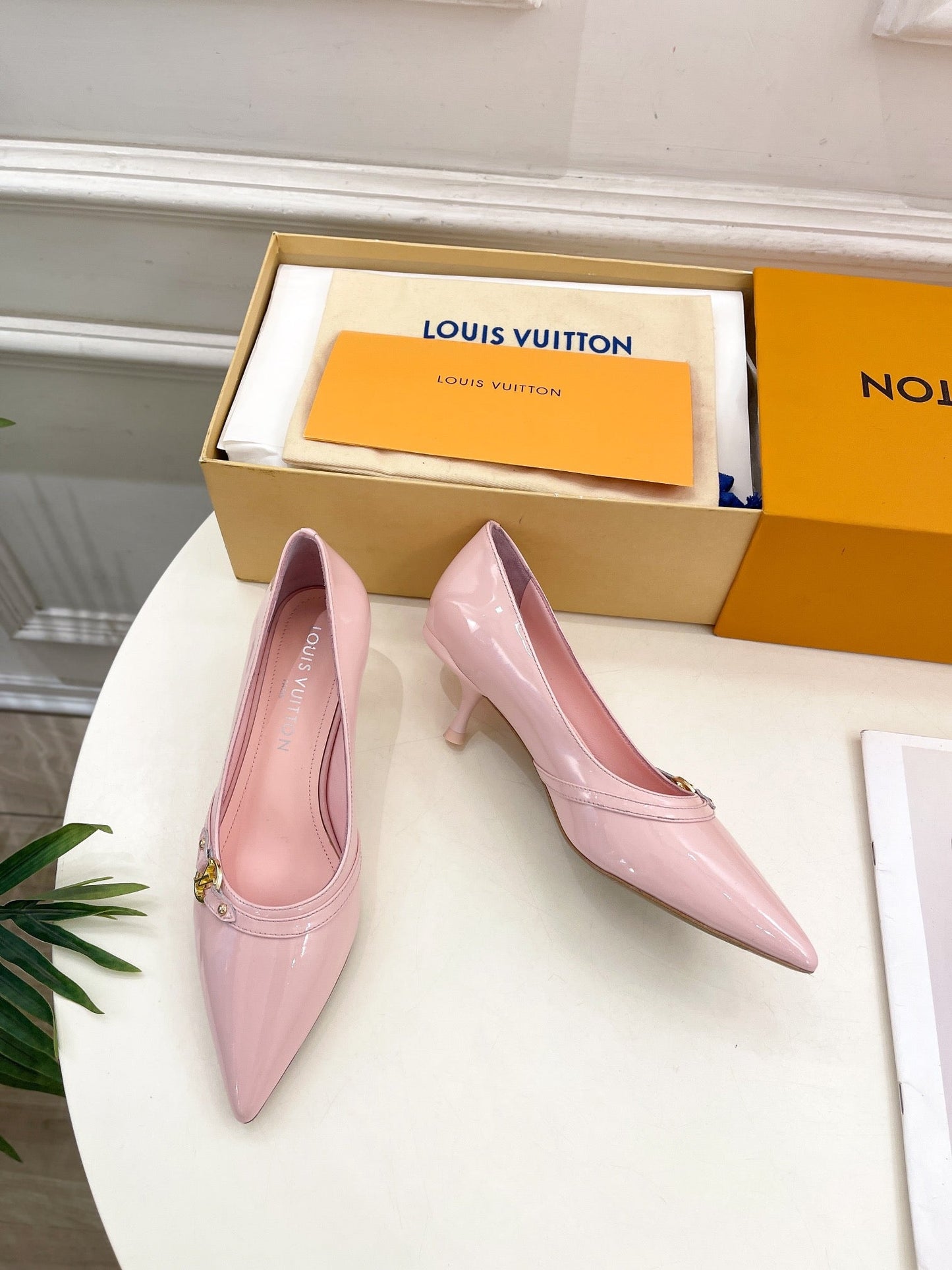 6AM HIGH PUMP 5 CM IN BABY PINK CALFSKIN - 35