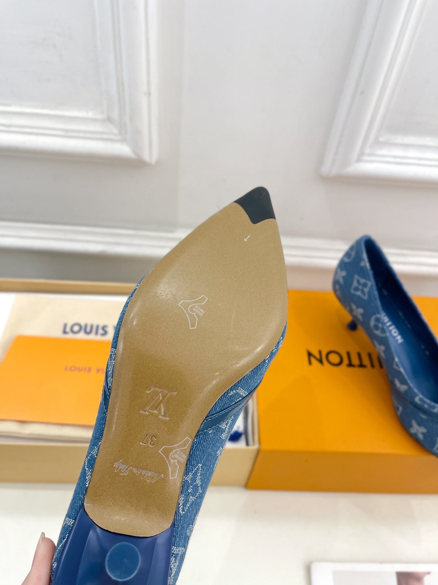 6AM HIGH PUMP 5 CM IN CLASSIC BLUE MONOGRAM DENIM - 35
