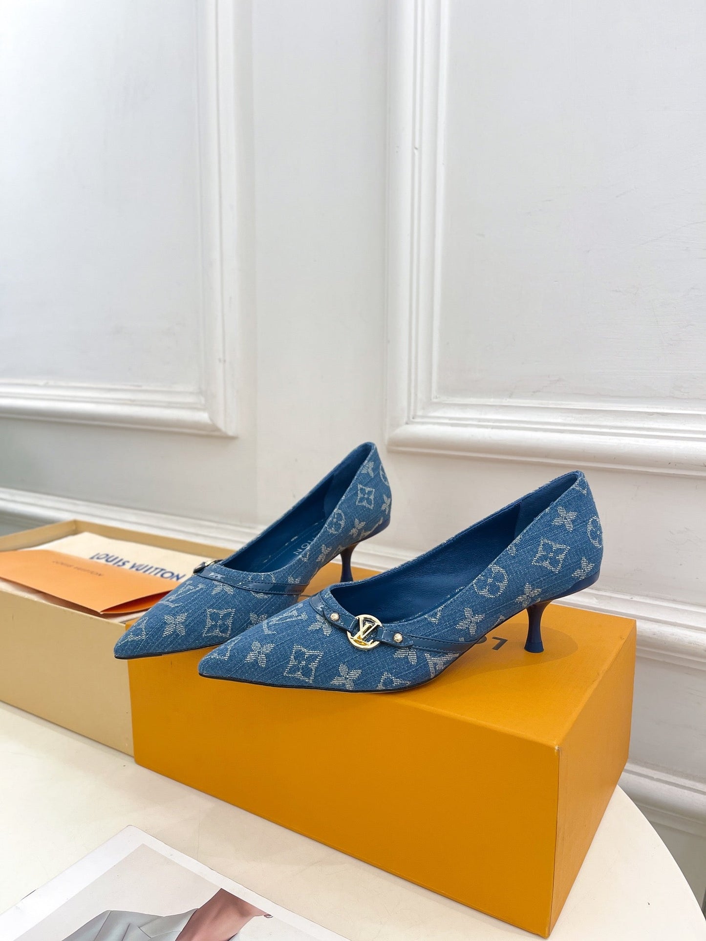 6AM HIGH PUMP 5 CM IN CLASSIC BLUE MONOGRAM DENIM - 35