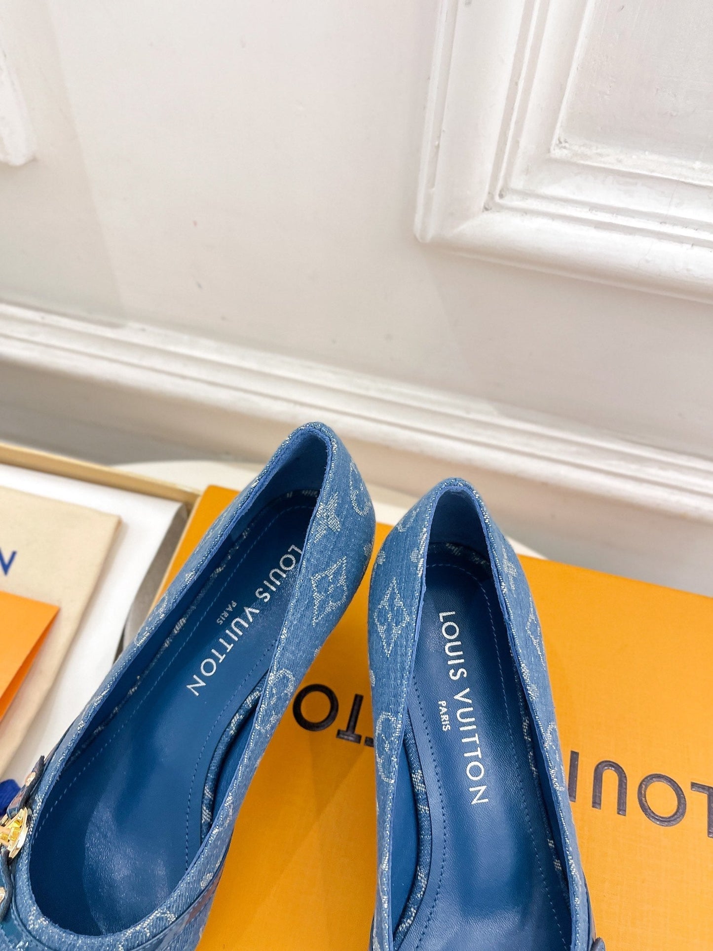 6AM HIGH PUMP 5 CM IN CLASSIC BLUE MONOGRAM DENIM - 35