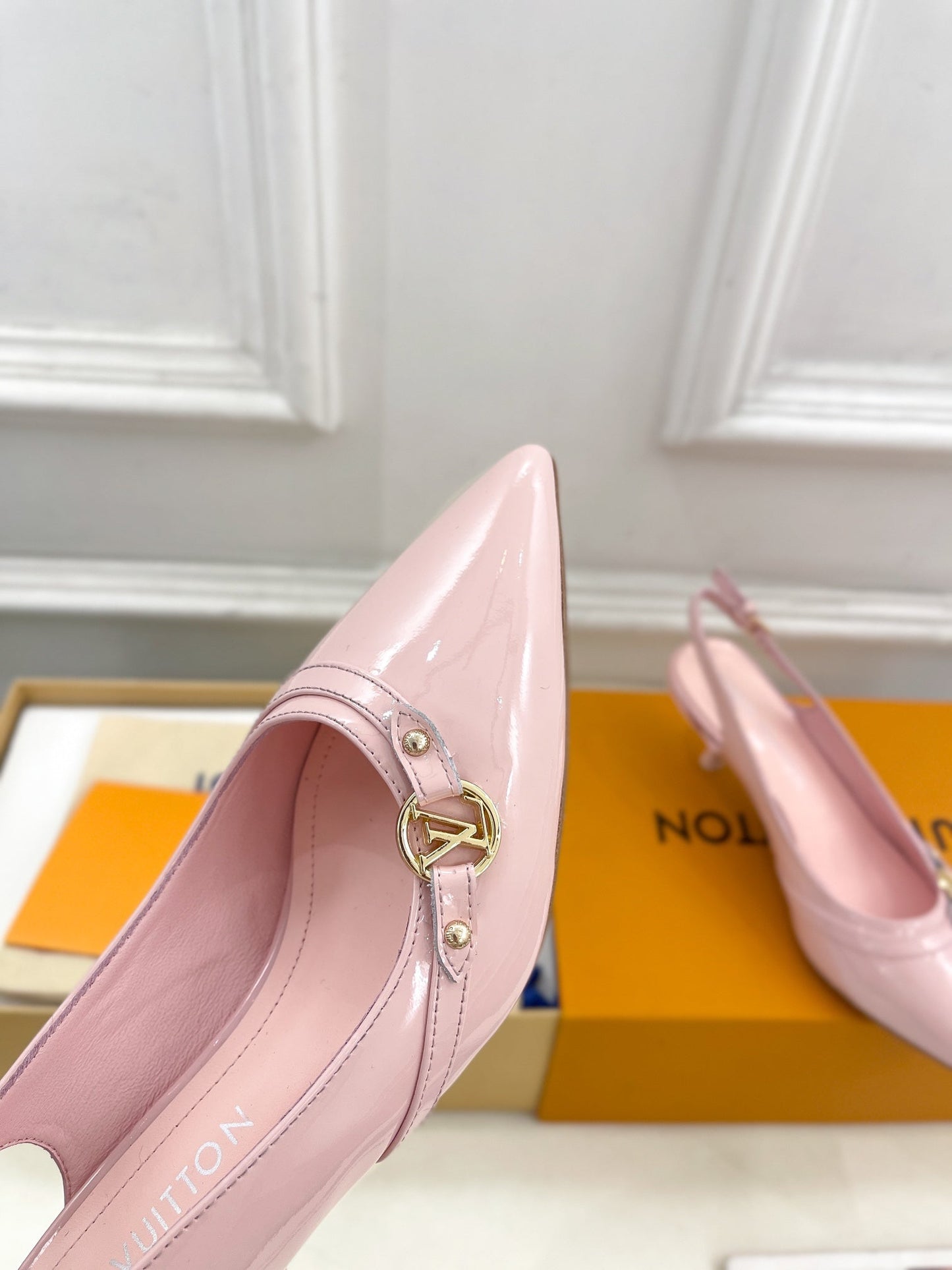 HIGH SLINGBACKS 5 CM IN BABY PINK CALFSKIN - 35