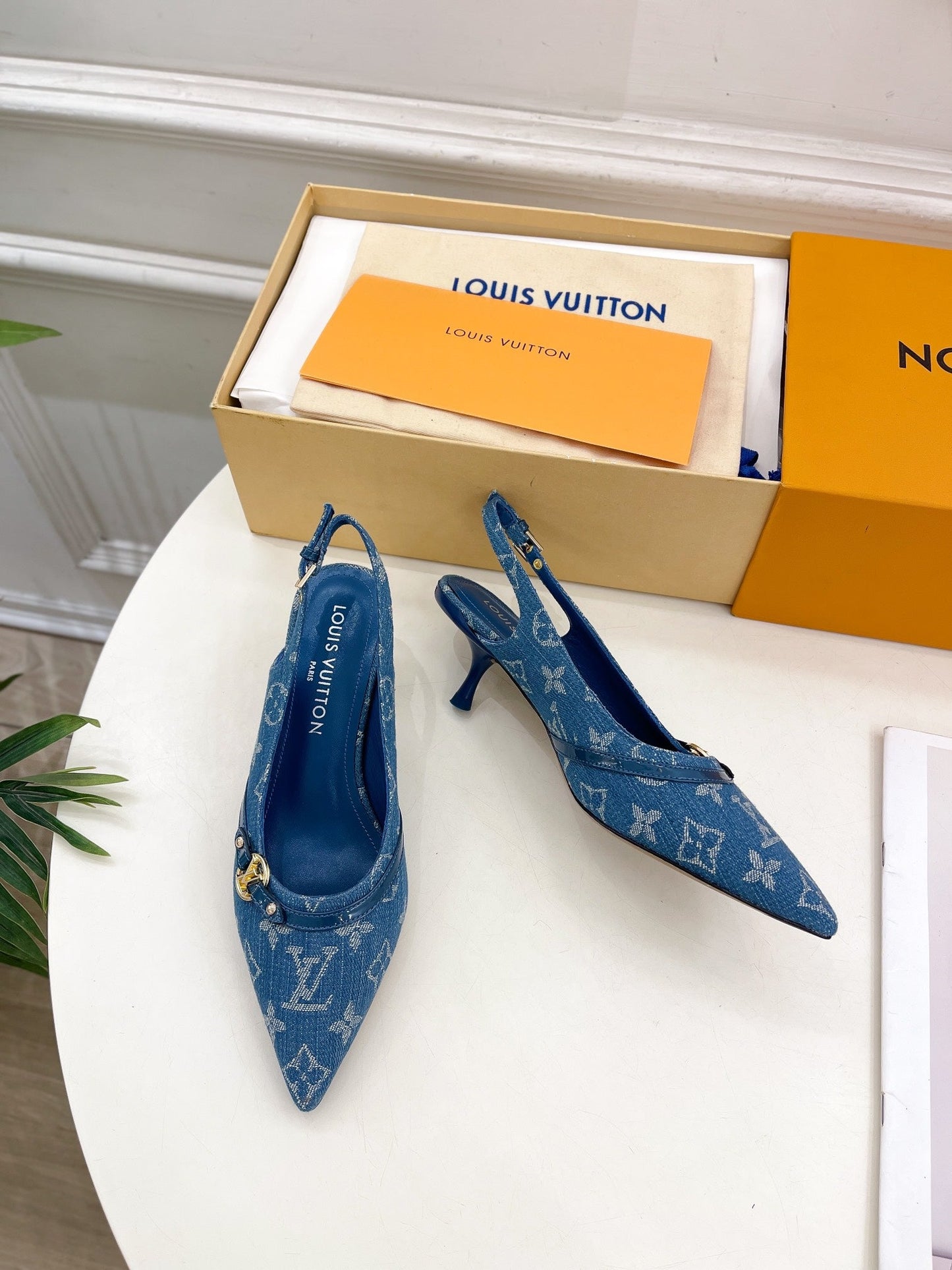 HIGH SLINGBACKS 5 CM IN CLASSIC BLUE MONOGRAM DENIM FABRIC - 35