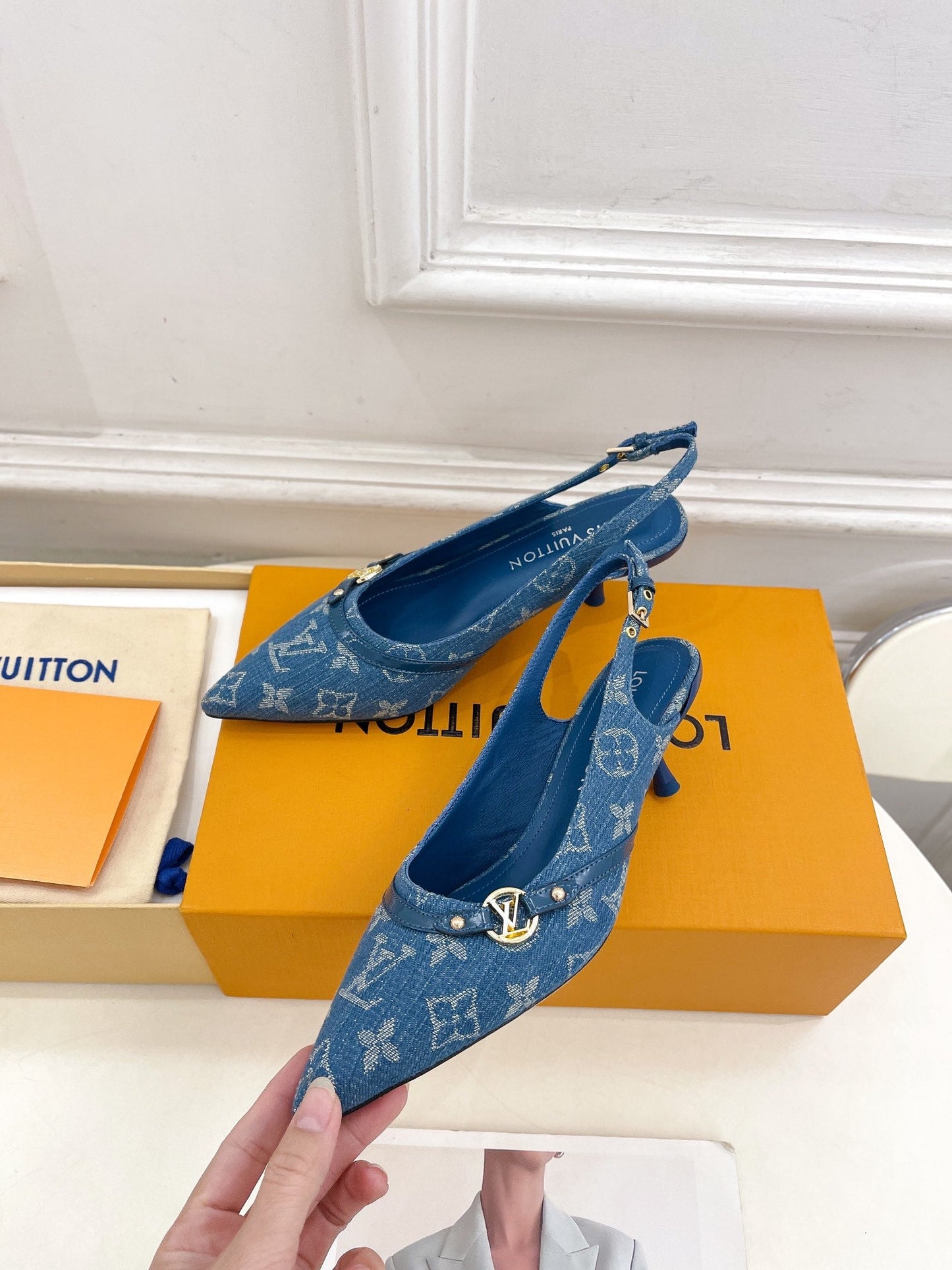 HIGH SLINGBACKS 5 CM IN CLASSIC BLUE MONOGRAM DENIM FABRIC - 35
