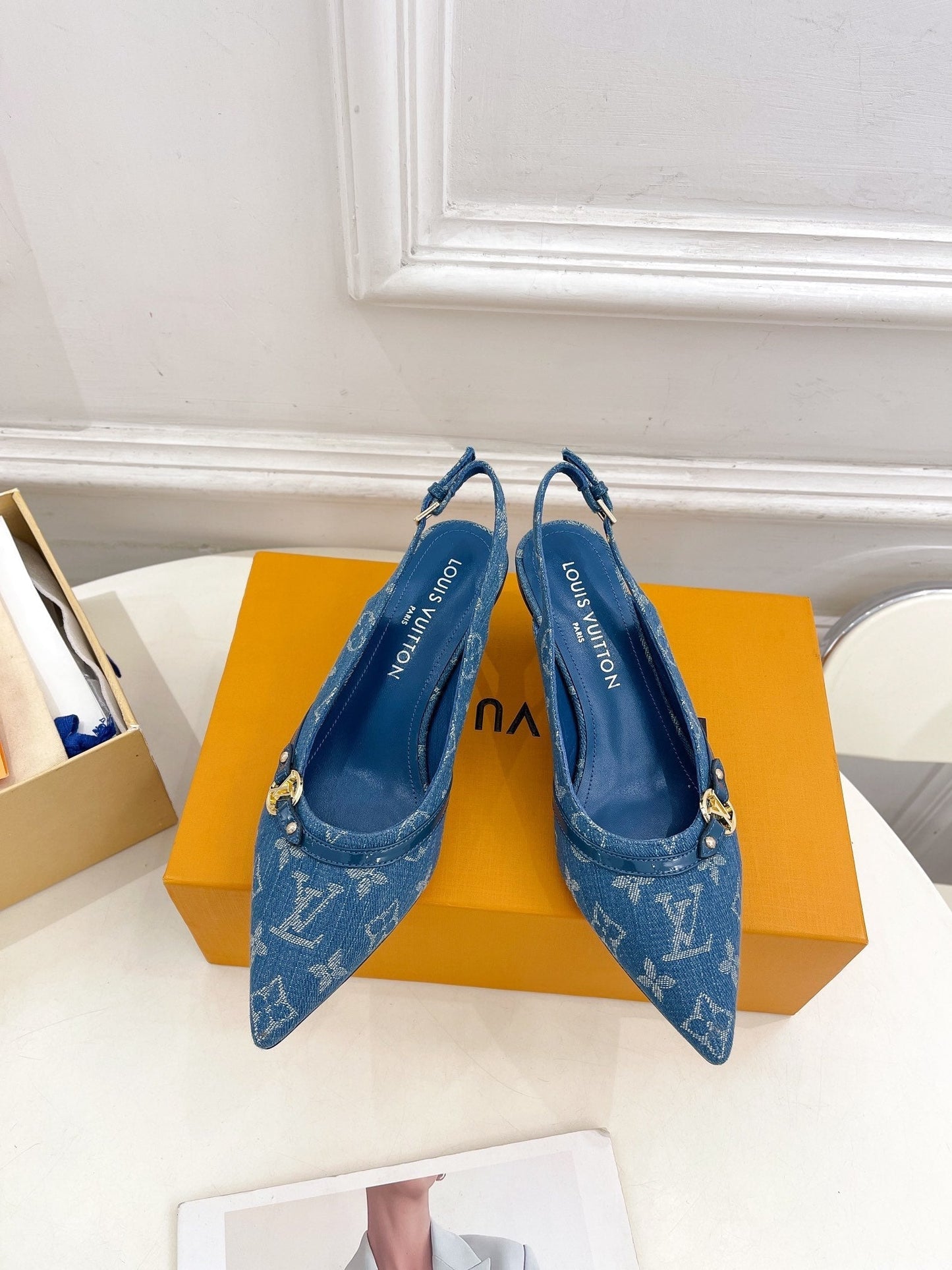 HIGH SLINGBACKS 5 CM IN CLASSIC BLUE MONOGRAM DENIM FABRIC - 35