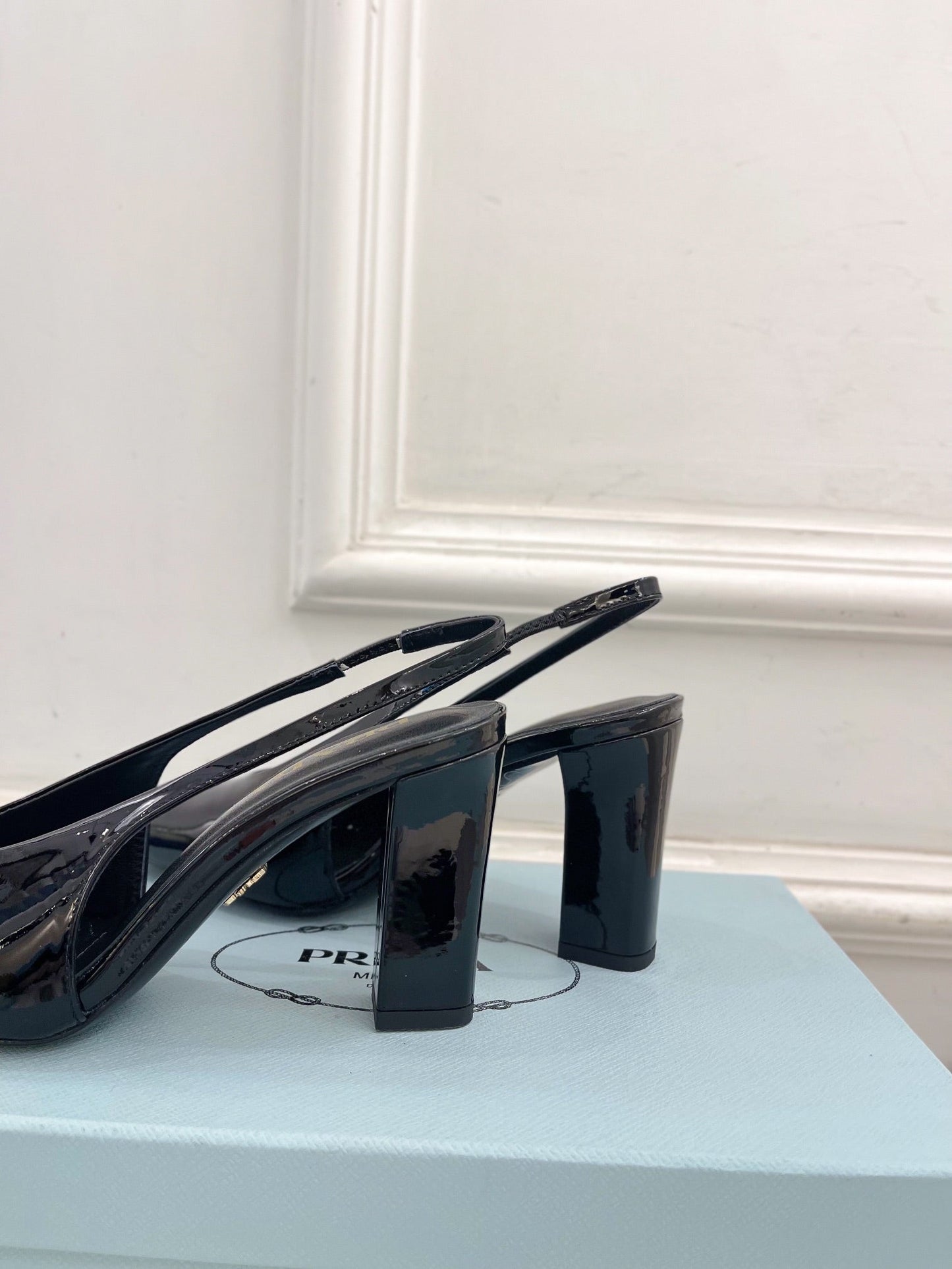 SQUARE TOE SLINGBACK PUMPS IN BLACK GLOSSY CALFSKIN - 34