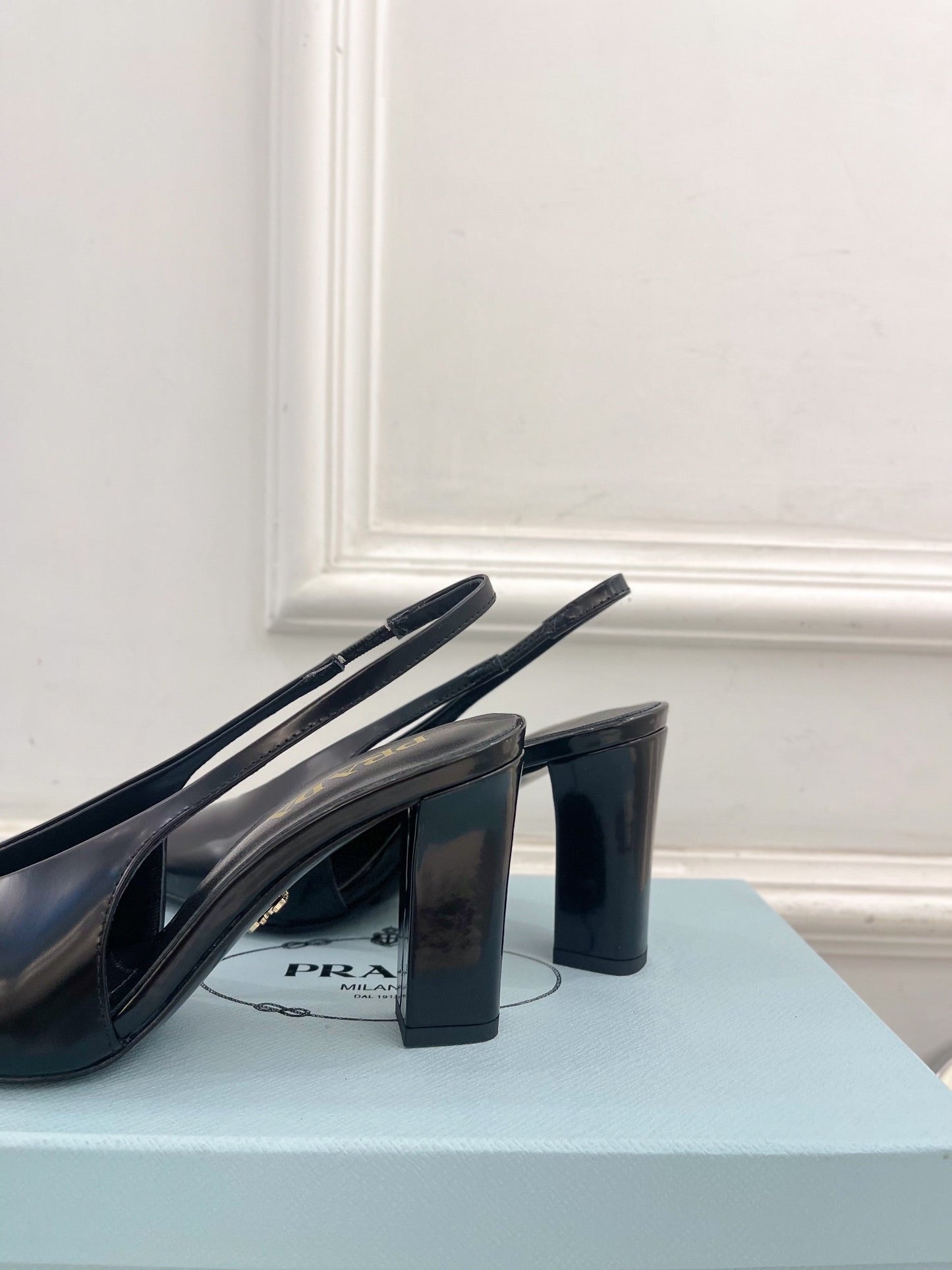 SQUARE TOE SLINGBACK PUMPS IN BLACK SMOOTH LAMBSKIN - 34
