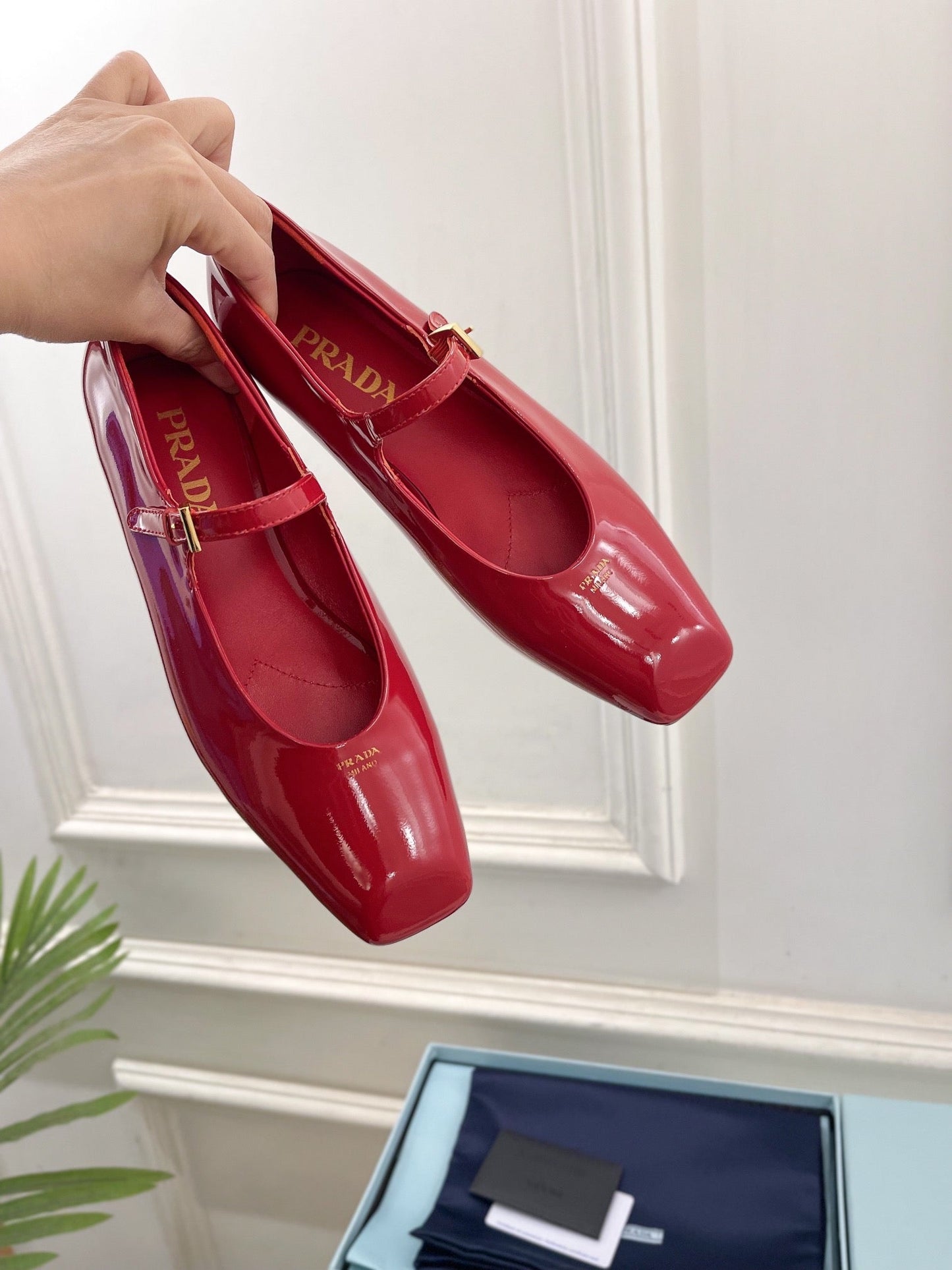 MARY JANE FLATS SQUARE TOE IN CRIMSON RED PATENT SHEEPSKIN - 35