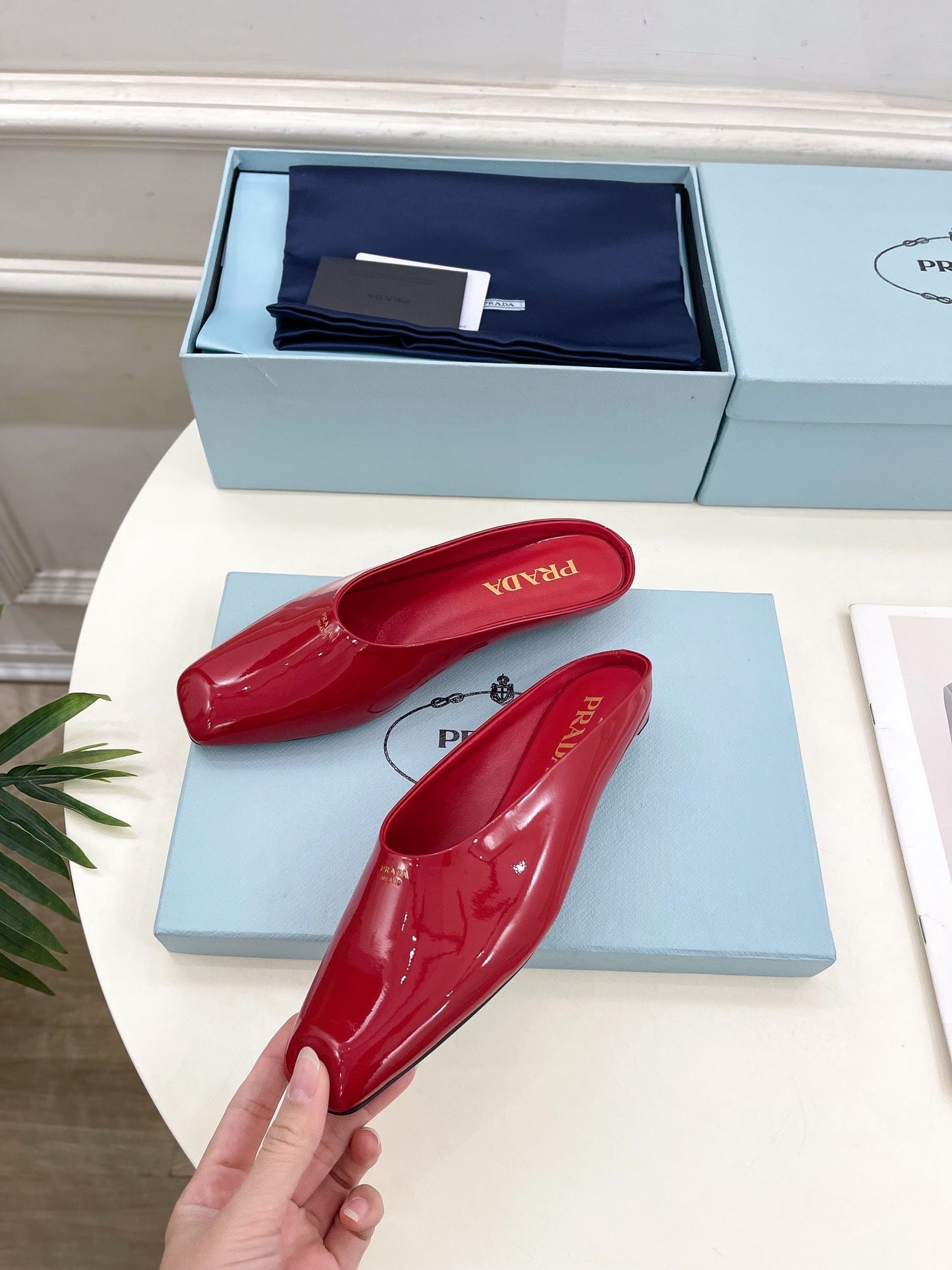MULES SQUARE TOE IN RED SHINY CALFSKIN - 35