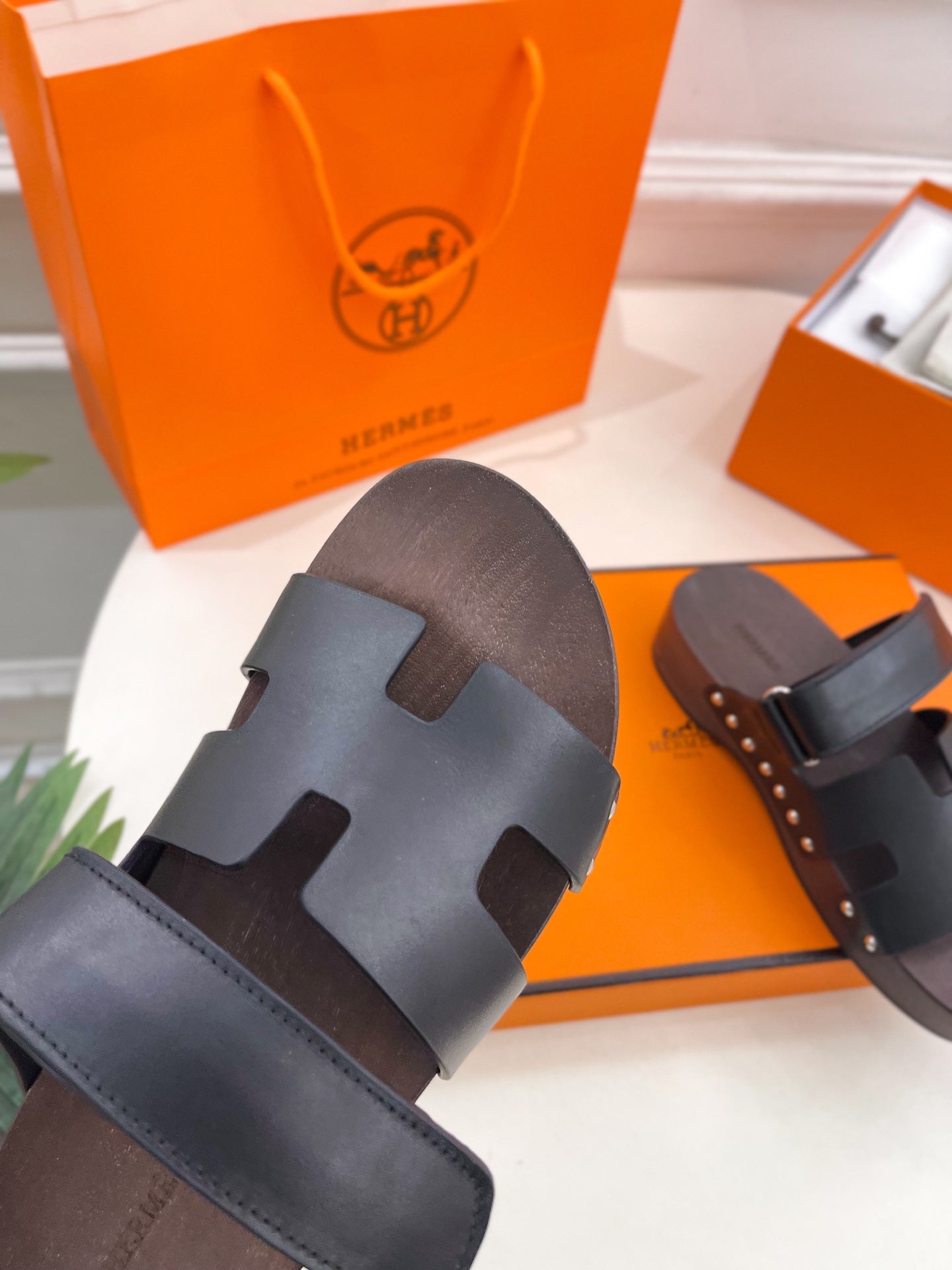 KOS CLOG IN BLACK CALFSKIN - 35