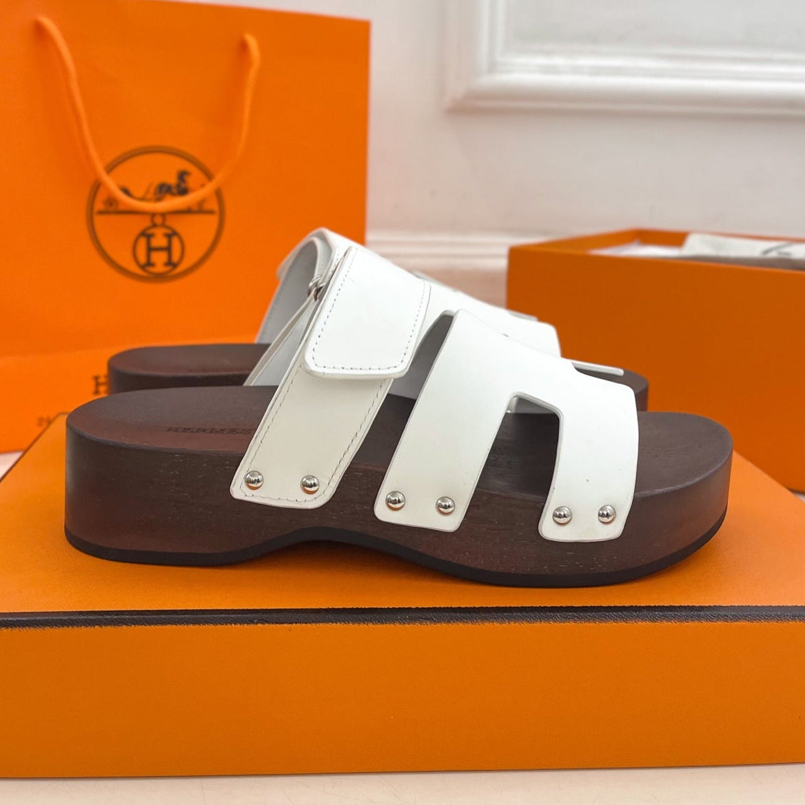 KOS CLOG IN WHITE CALFSKIN - 35