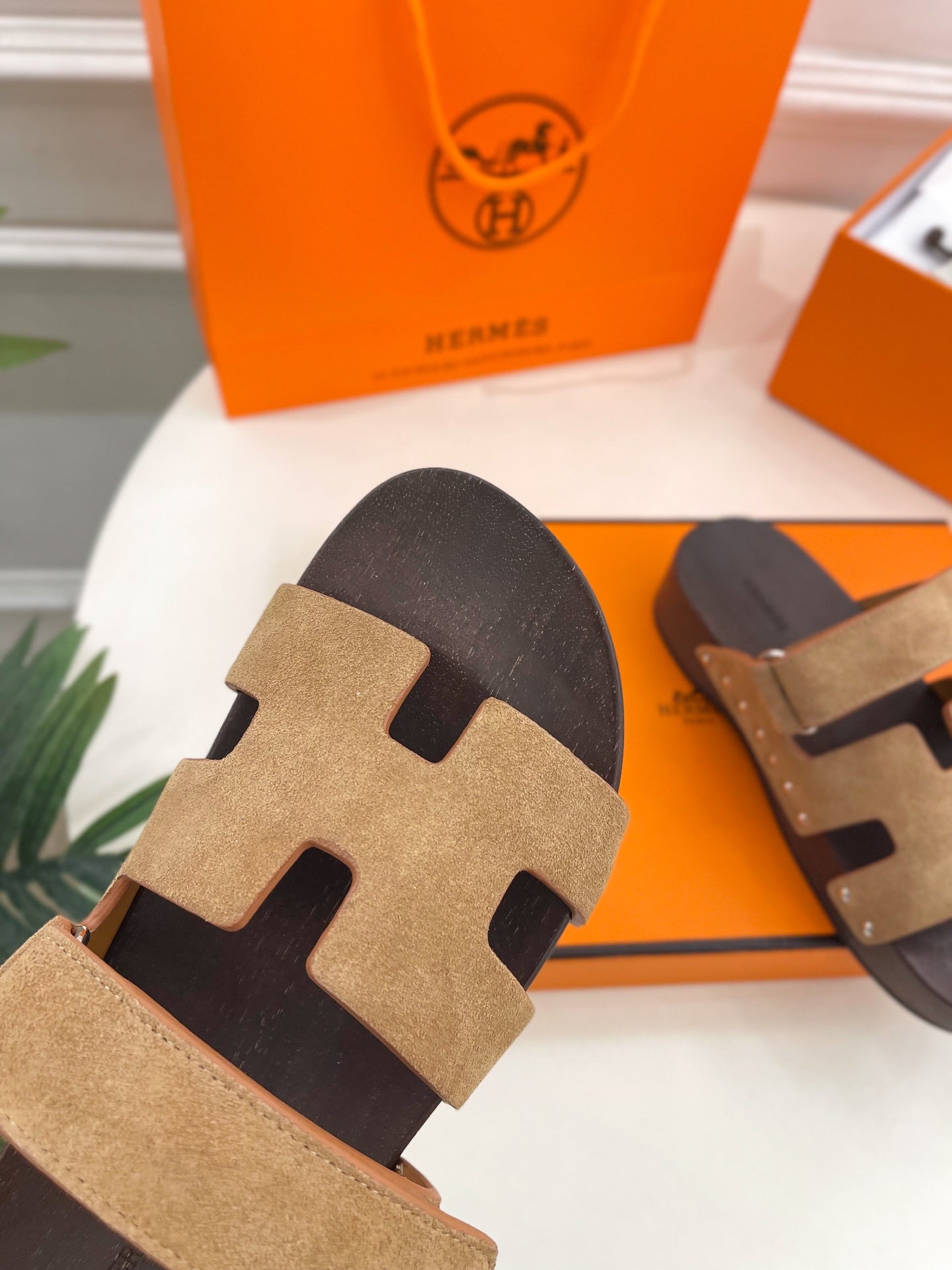 KOS CLOG IN PEANUT BROWN SUEDE - 35