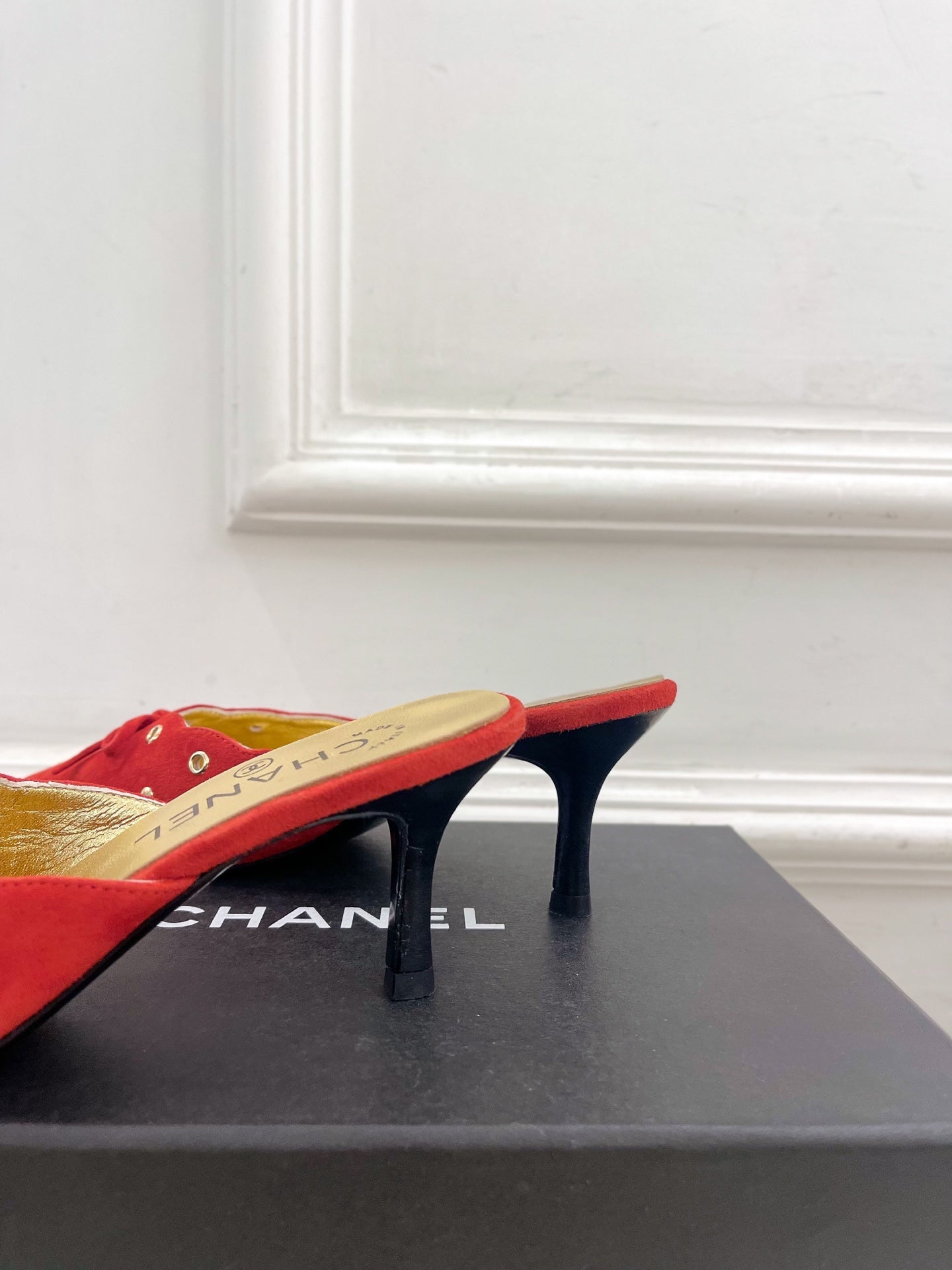 HIGH 65 MM MULE IN CHERRY RED SUEDE - 35