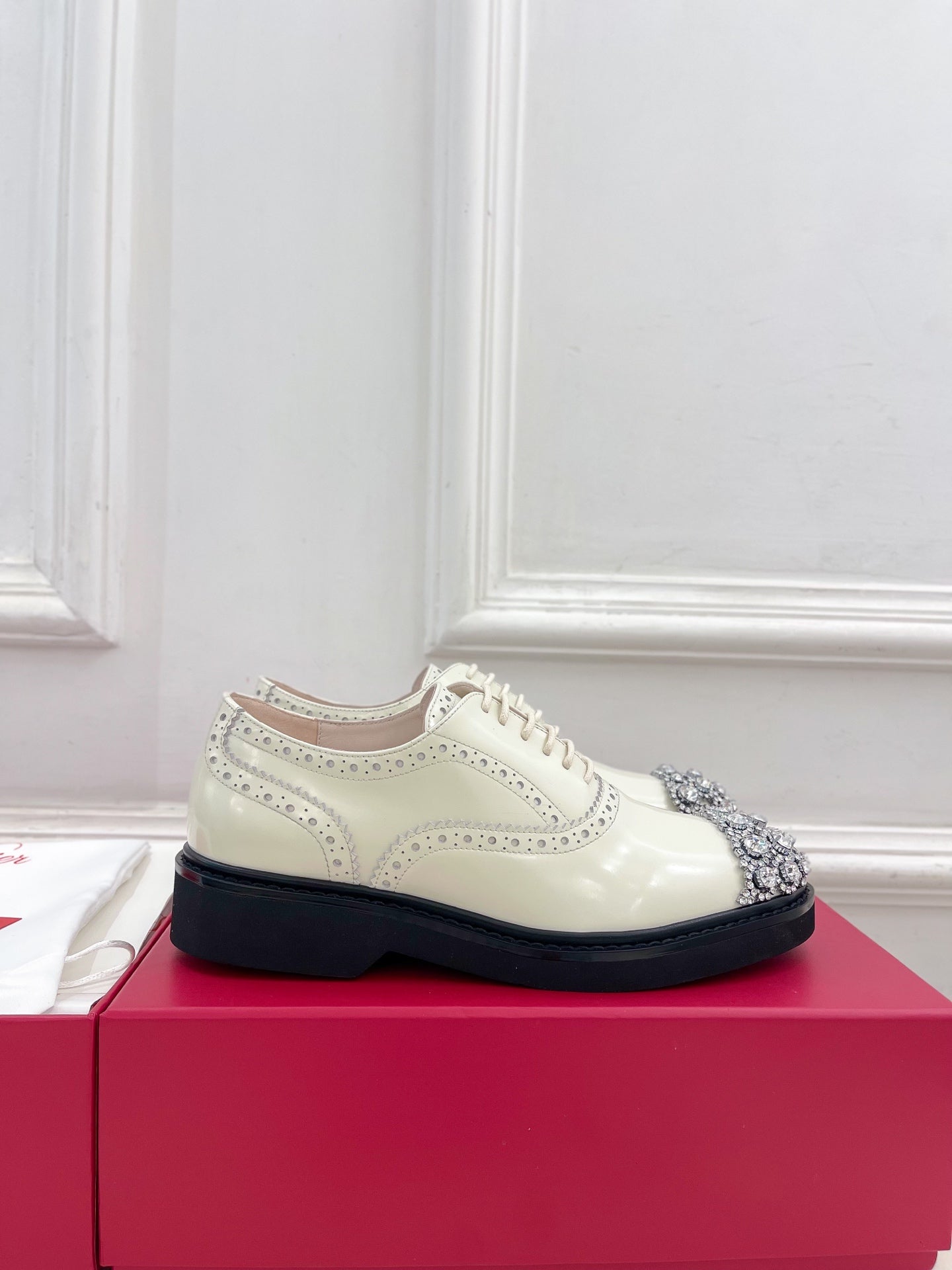 VIV' RANGERS LACE-UPS IN WHITE CALFSKIN - 35