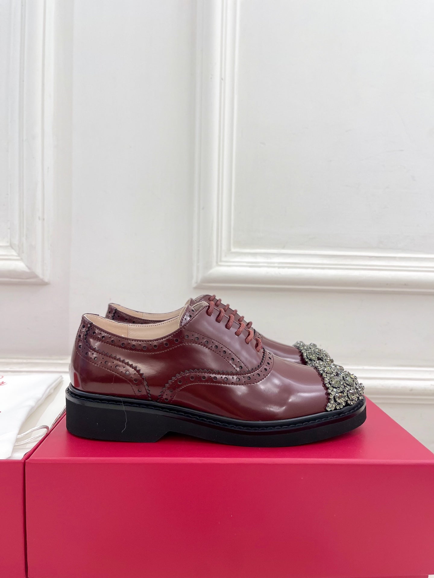 VIV' RANGERS LACE-UPS IN BURGUNDY RED CALFSKIN - 35