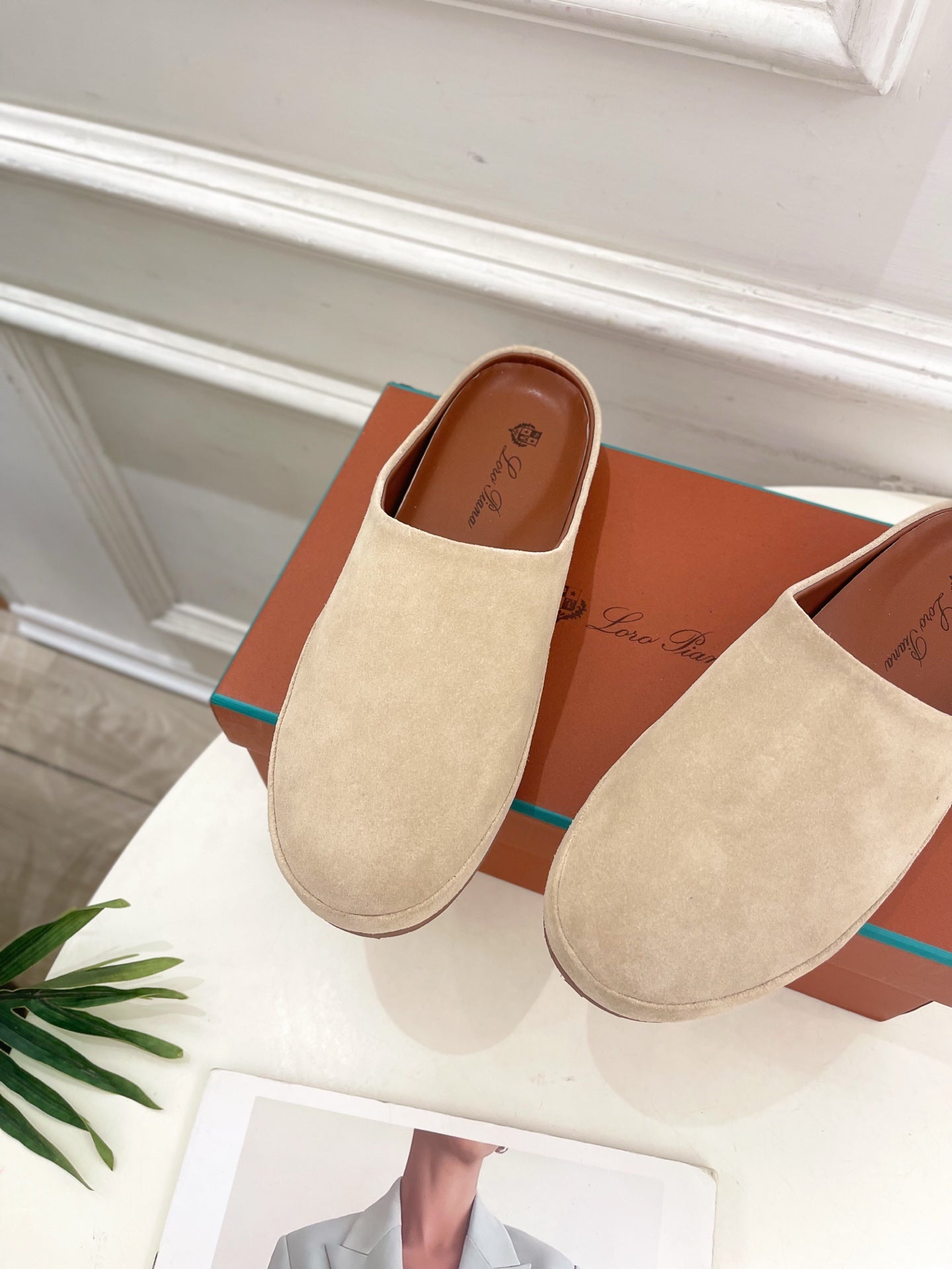 LP 25S MULES IN WARM BEIGE SUEDE - 35