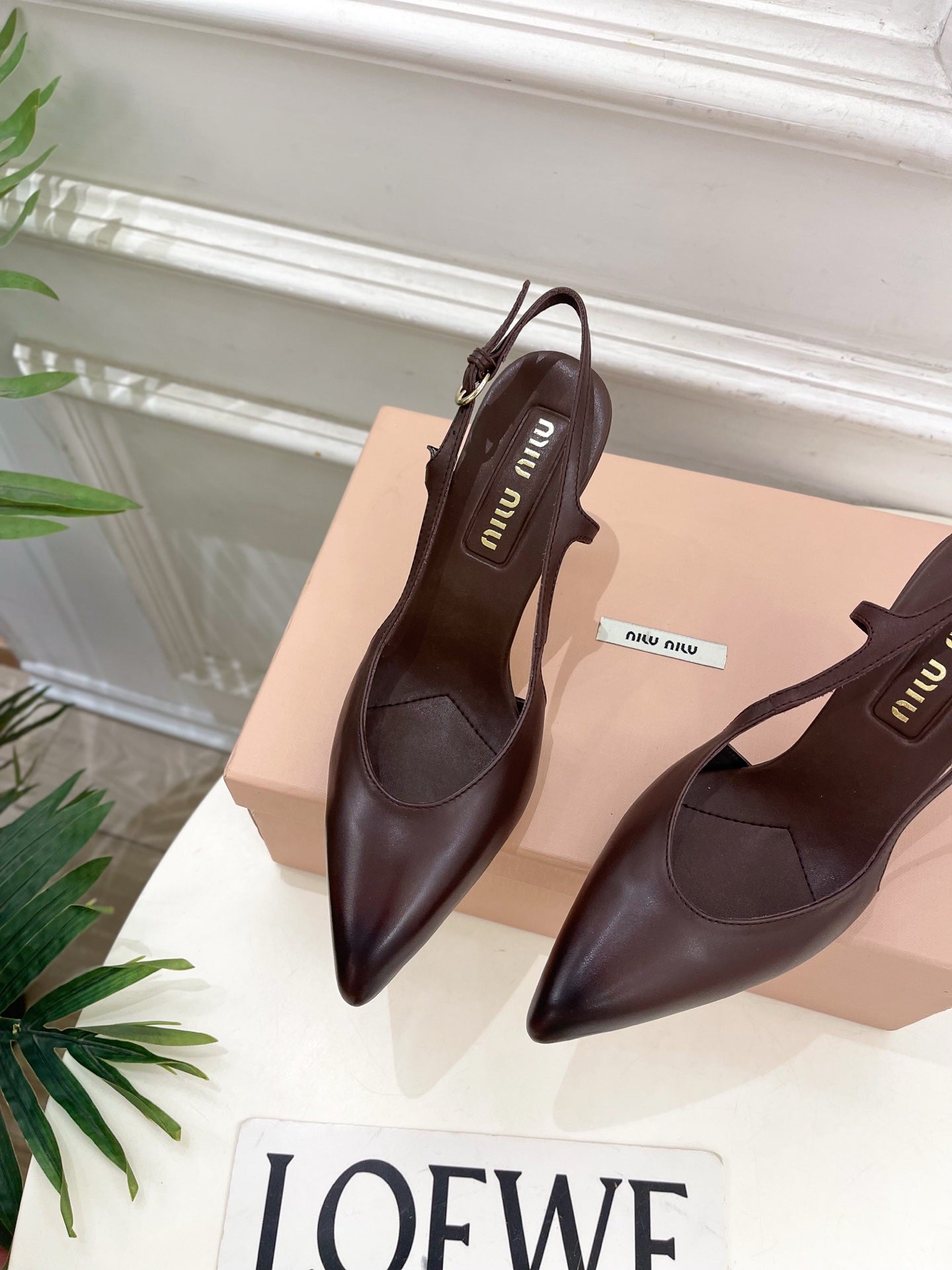Жіночі туфлі-слінгбеки MIUMIU 26S, висота підборів 85 мм, з телячої шкіри кольору шоколад