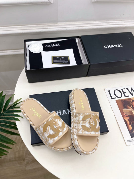 БОСОНІЖКИ CHANEL 26S 35 ММ З БЕЖЕВОГО ТВІДУ