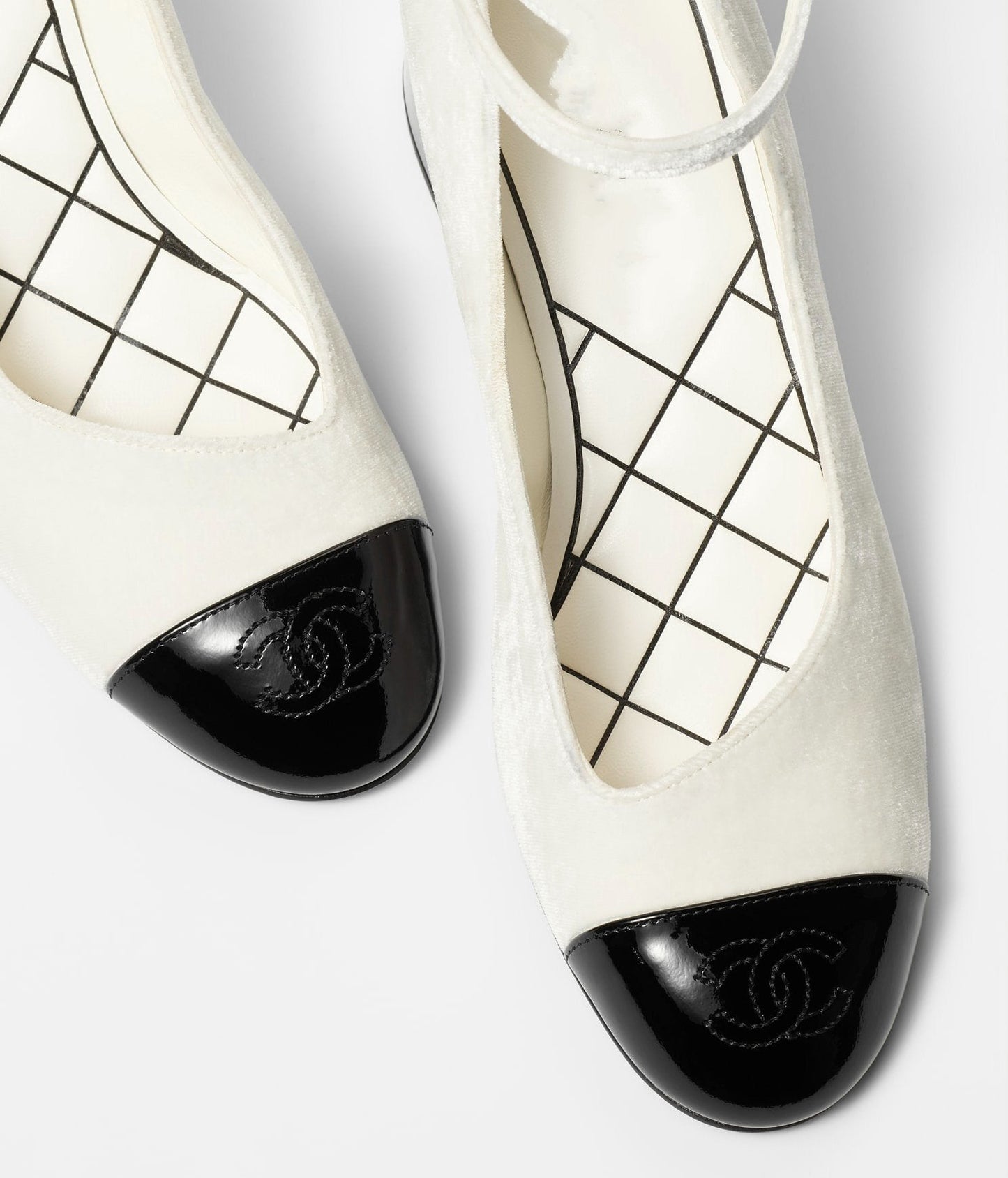 MARY JANES IVORY BLACK VELVET - 35