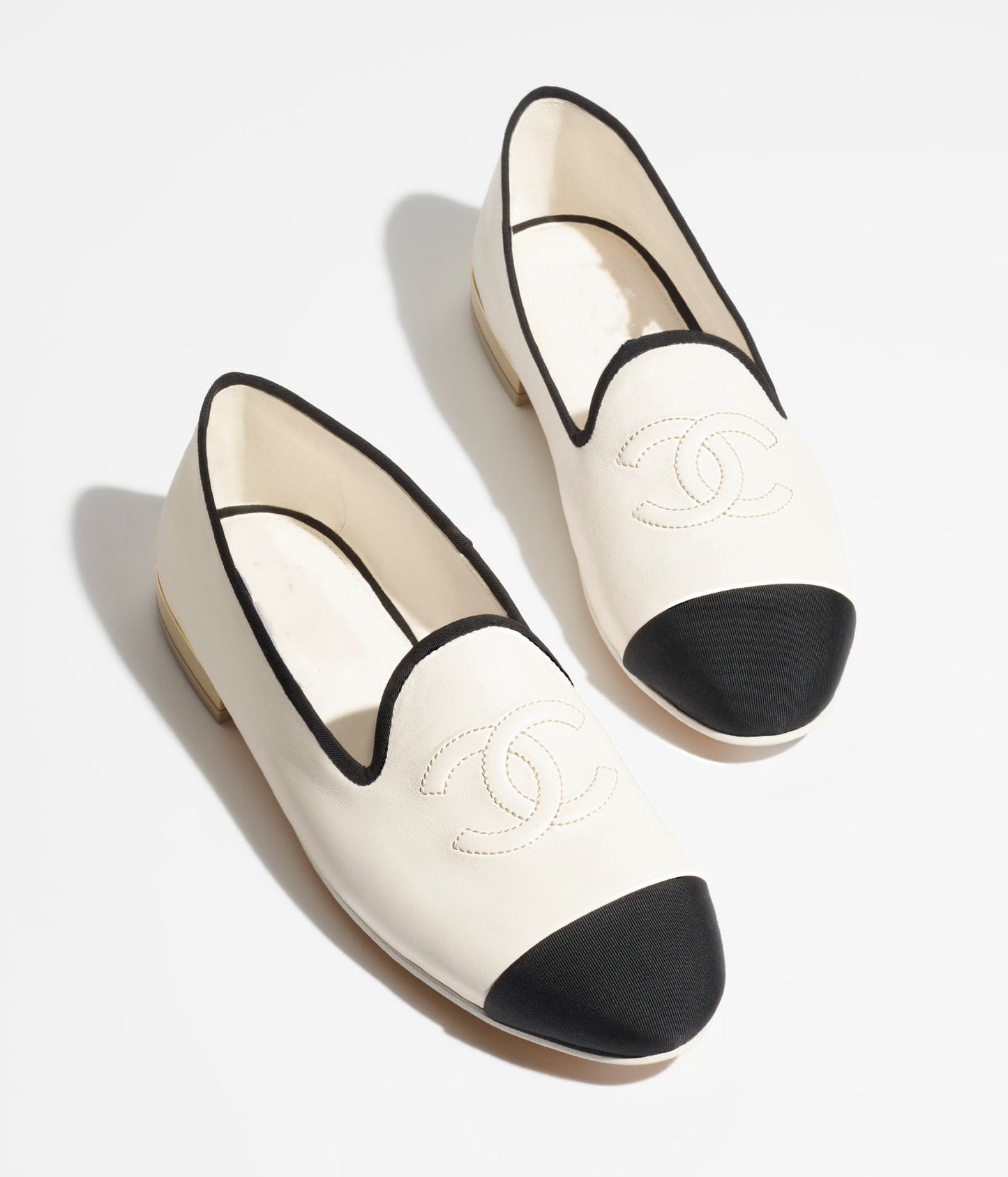 MOCCASINS WHITE BLACK LAMBSKIN - 35