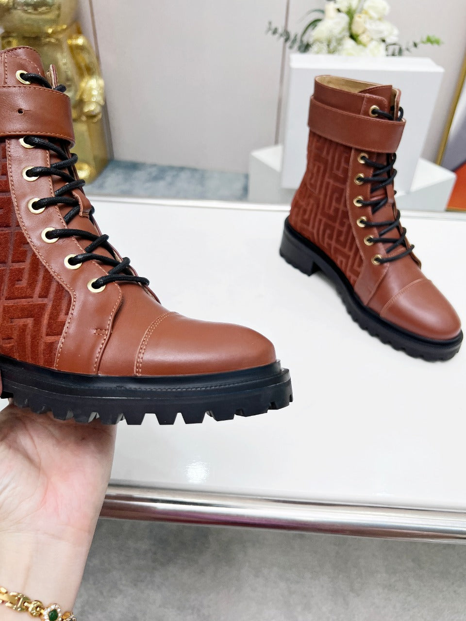 Черевики BALMAIN 26S з телячої шкіри та замші кольору іржі