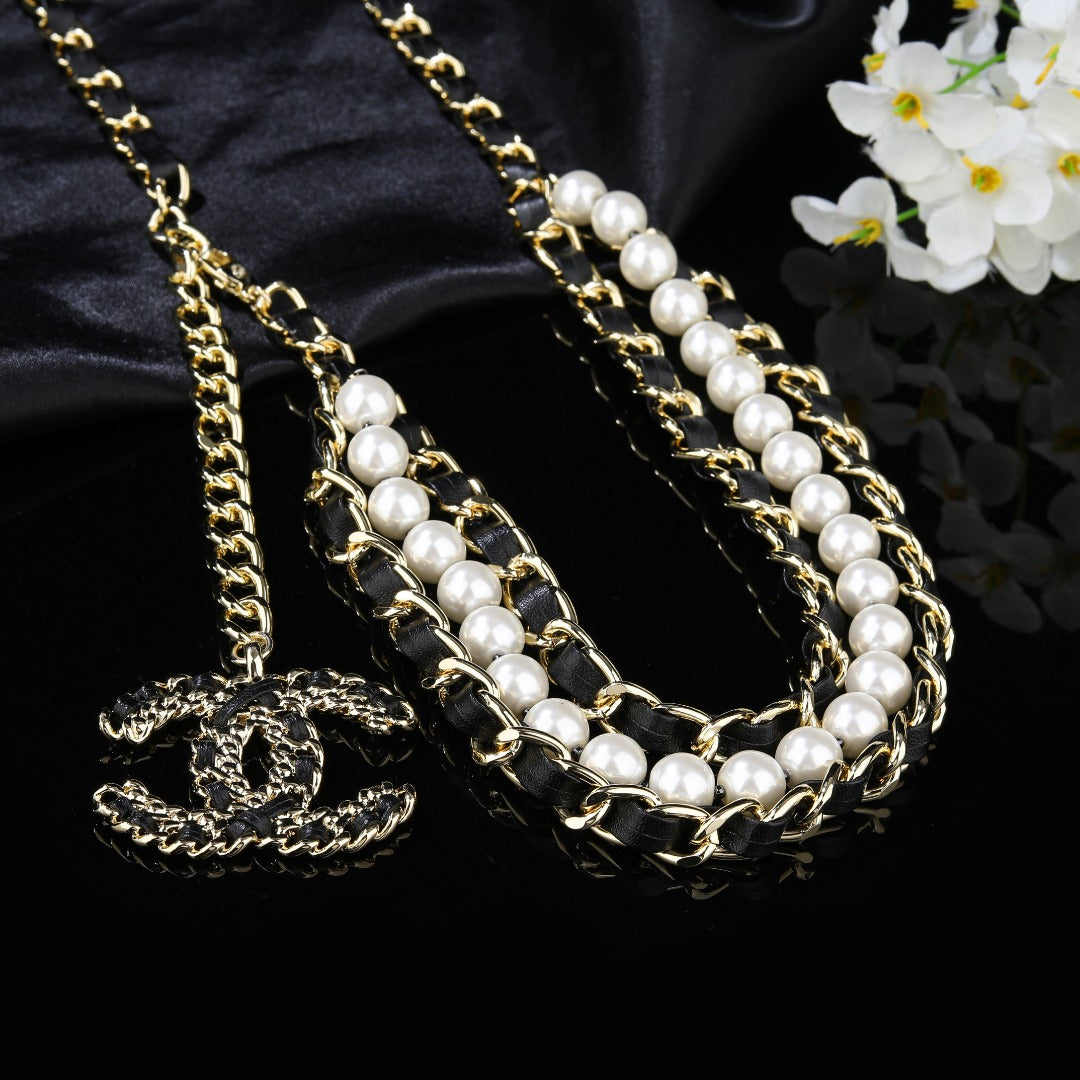 CHANEL 25S CHAIN BELT IN WHITE PEARL AND BLACK CALFSKIN 612711 - 30