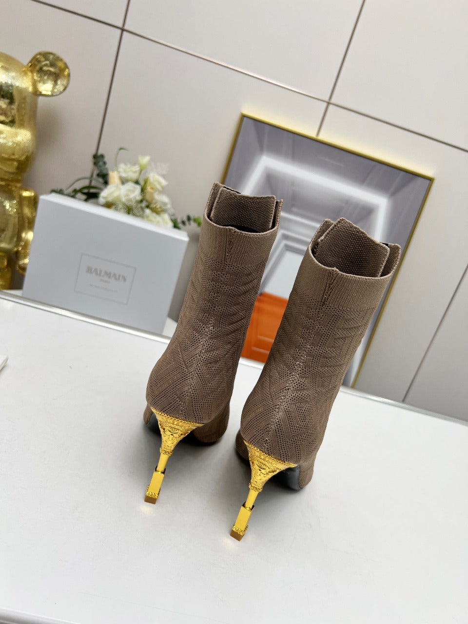 BALMAIN 26S ЧЕРЕВИКИ НА ШНУРІВЦІ З ВІДКРИТИМ НОСКОМ 95 ММ З СІРУВАТО-КОРИЧНЕВОГО ТРИКОТАЖУ FLYKNIT