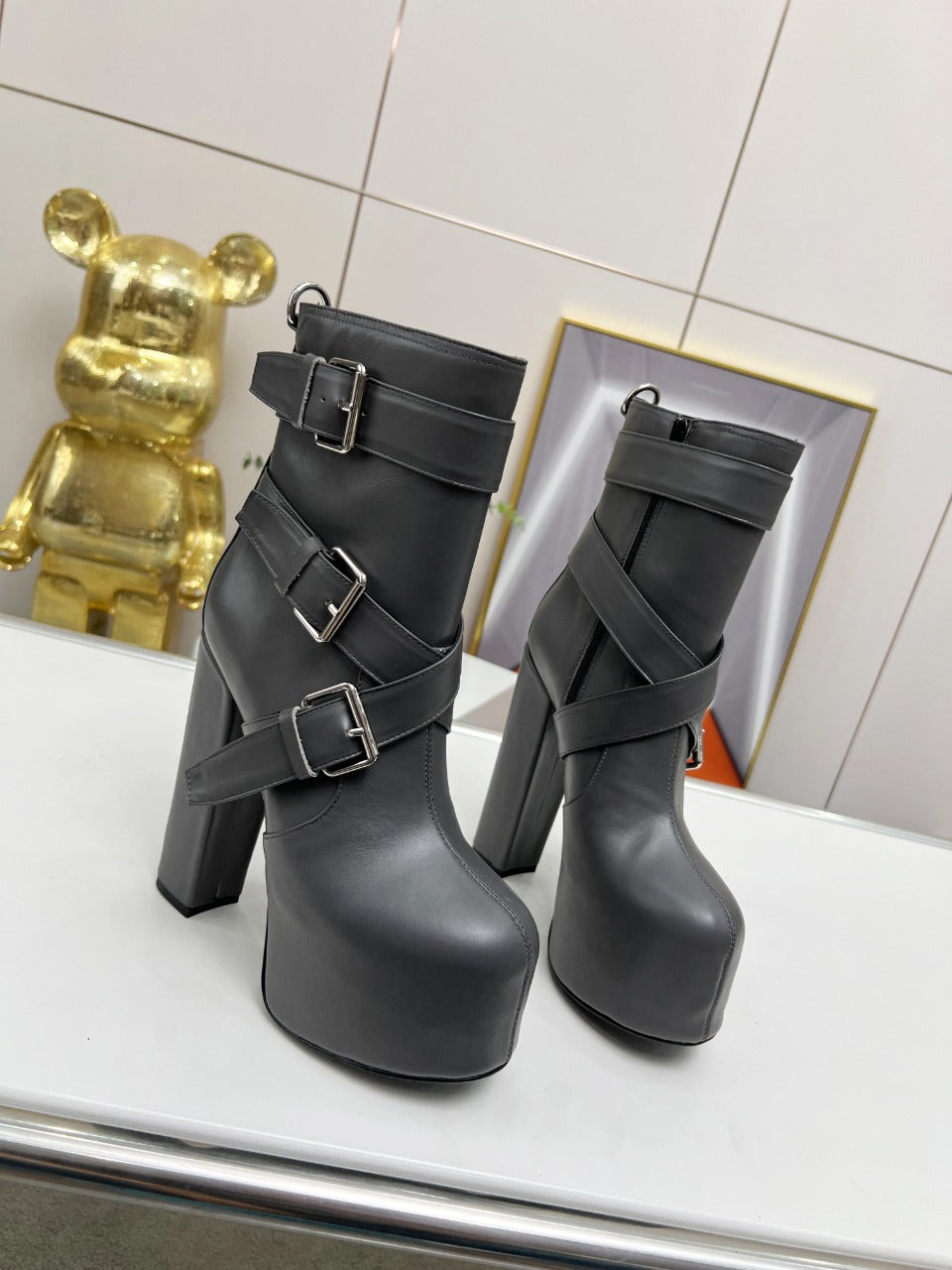 SL ANKLE BUCKLE BOOT PLATFORM BLACK CALFSKIN - 35