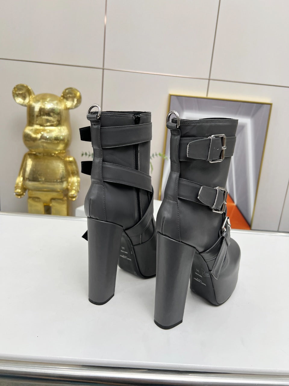 SL ANKLE BUCKLE BOOT PLATFORM BLACK CALFSKIN - 35