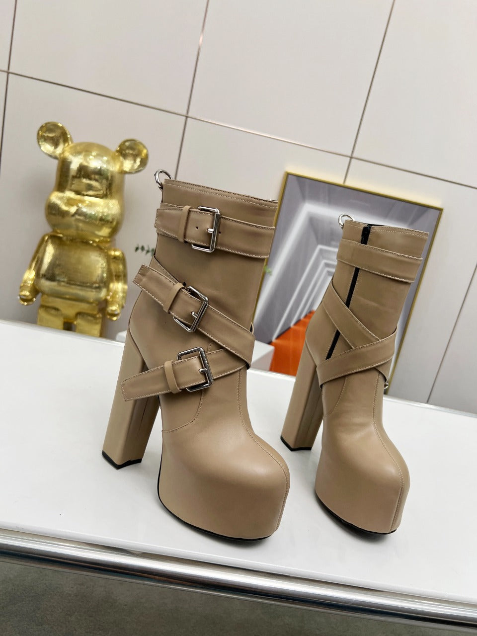 SL ANKLE BUCKLE BOOT PLATFORM TAN CALFSKIN - 35