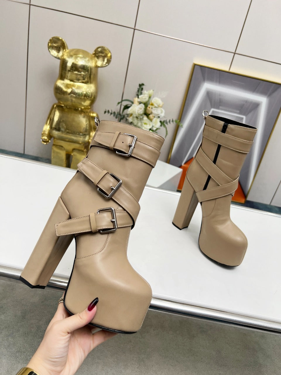 SL ANKLE BUCKLE BOOT PLATFORM TAN CALFSKIN - 35