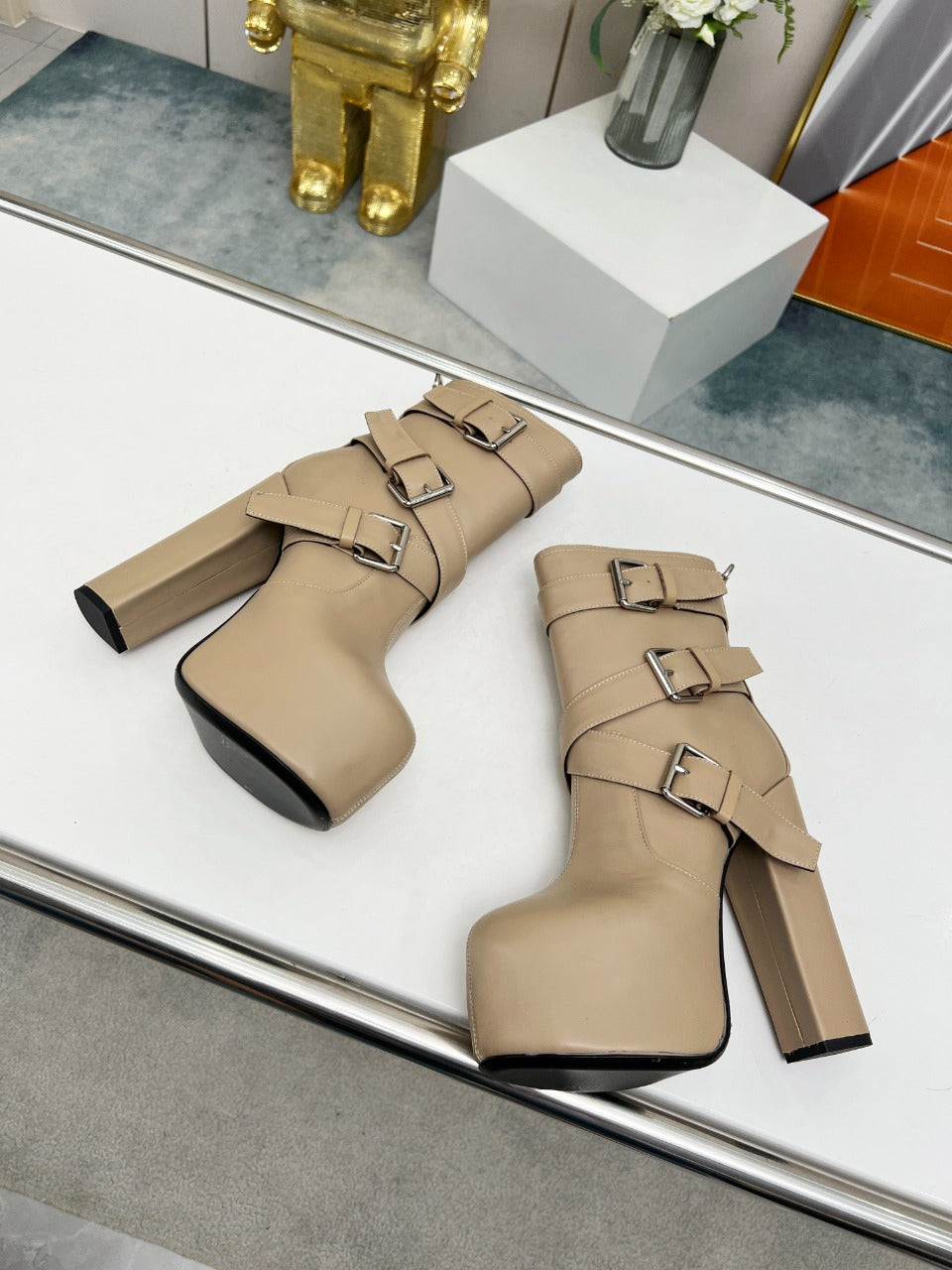 SL ANKLE BUCKLE BOOT PLATFORM TAN CALFSKIN - 35