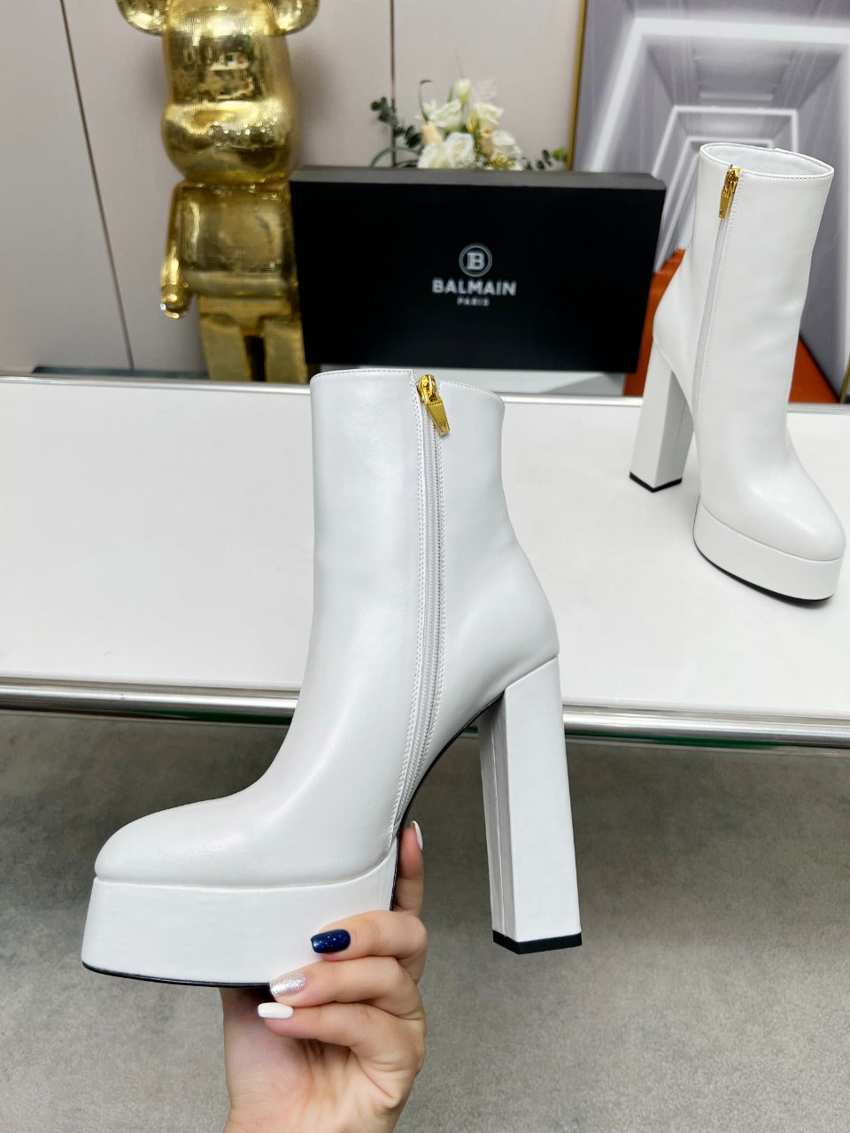 ЧЕРЕВИКИ BALMAIN 26S З ТЕЛЯЧОЇ ШКІРИ БІЛОГО КОЛЬОРУ, 135 ММ