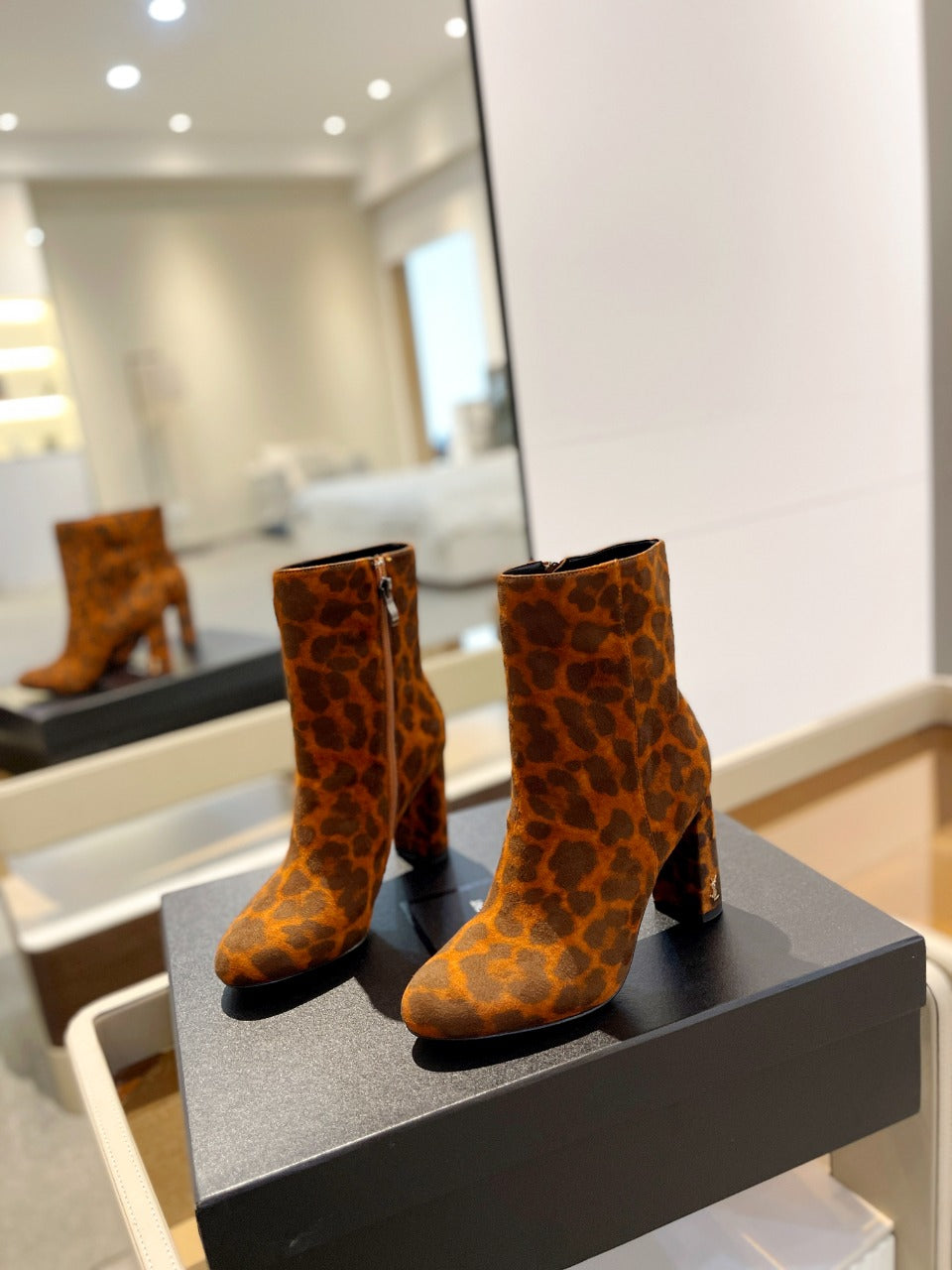 SL HONORÉ BOOTIES LEOPARD BRICK SUEDE - 34