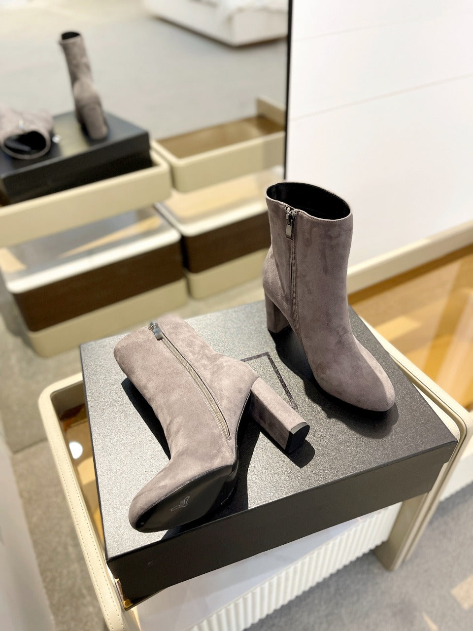 SL HONORÉ BOOTIES GRAY SUEDE - 34