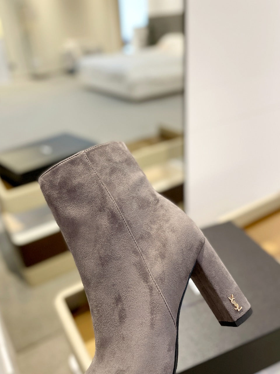 SL HONORÉ BOOTIES GRAY SUEDE - 34