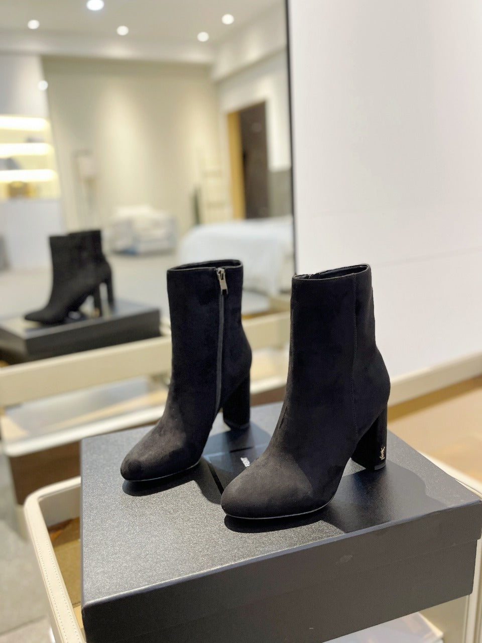 SL HONORÉ BOOTIES BLACK SUEDE - 34