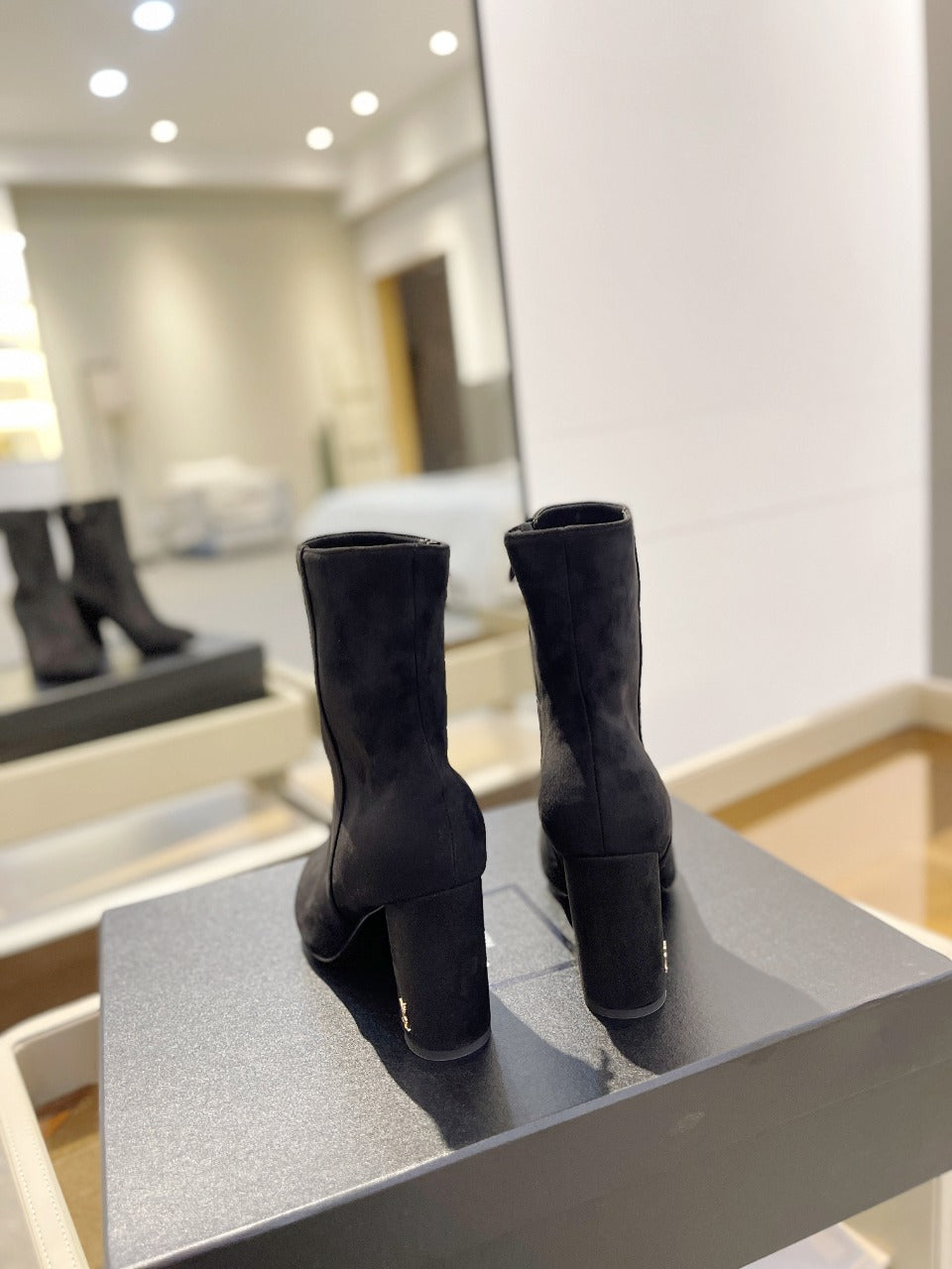 SL HONORÉ BOOTIES BLACK SUEDE - 34