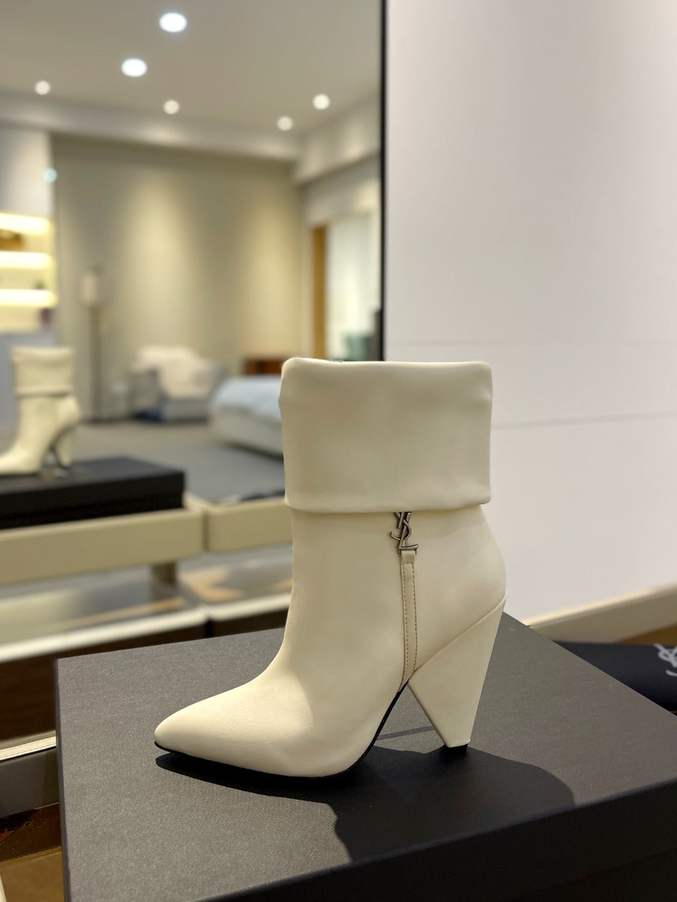 SL NIKI BOOTIES WHITE CALFSKIN - 34