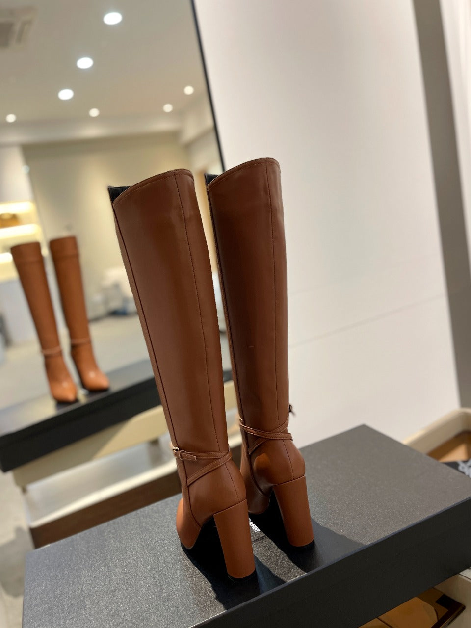 YSL 25S HIGH-HEEL KNEE-HIGH BOOTS 95 MM IN RUST BROWN LAMBSKIN - 35