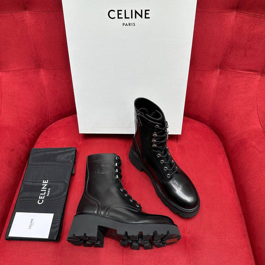 CELINE Triomphe Rangers Mid Lace-Up Boots – Black