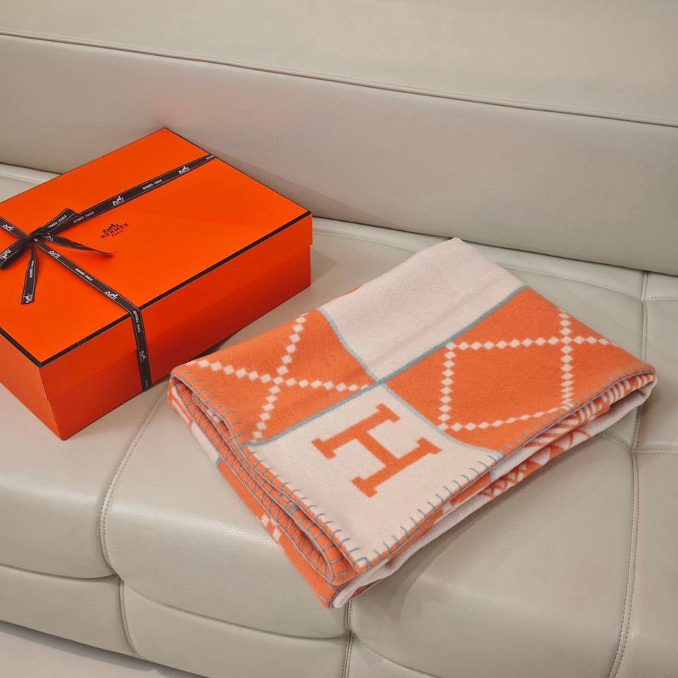 Hermès Wool & Cashmere Blanket – Orange & White